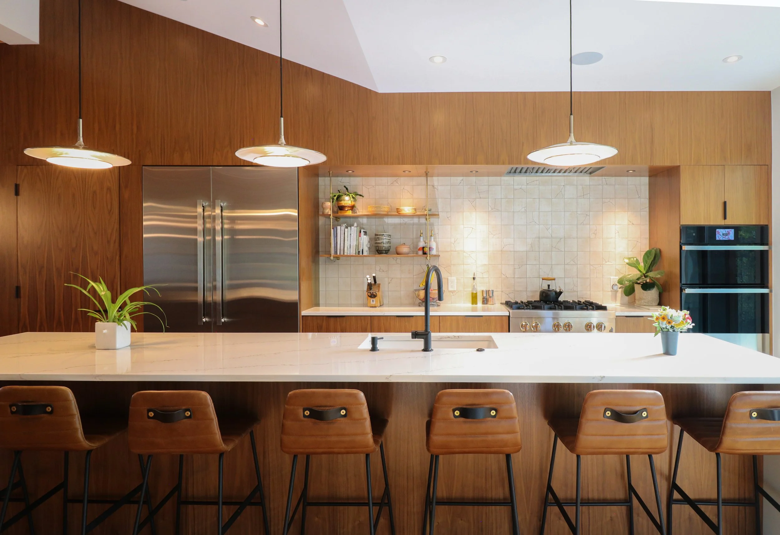 CANYON-kitchen island seats.jpg