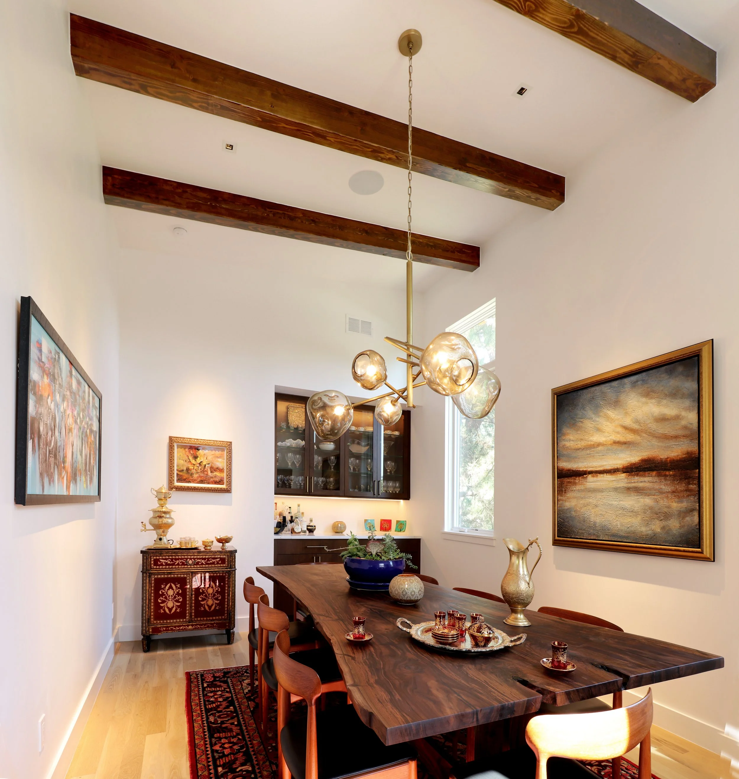 PHOTOTROPIC-dining room.jpg