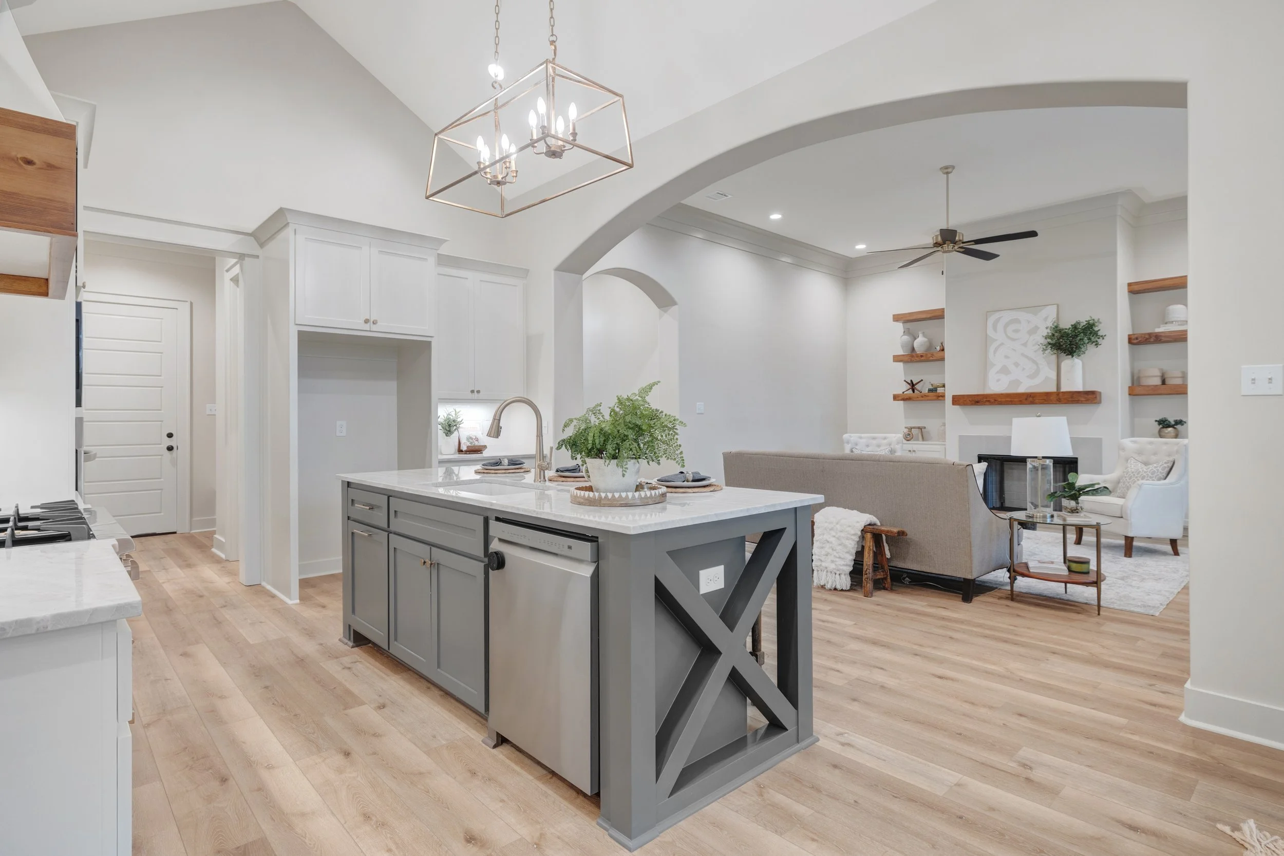 106 Queen Palm-16.jpg