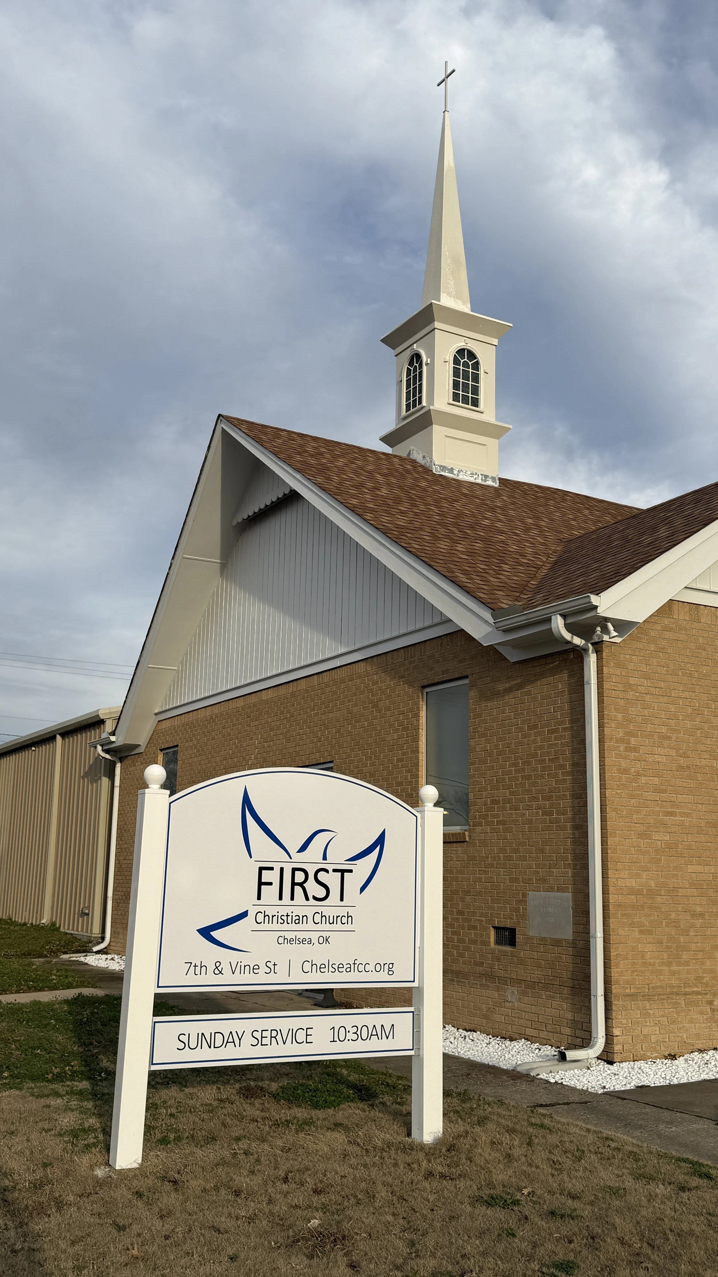 First Christian Church entry and welcome sign