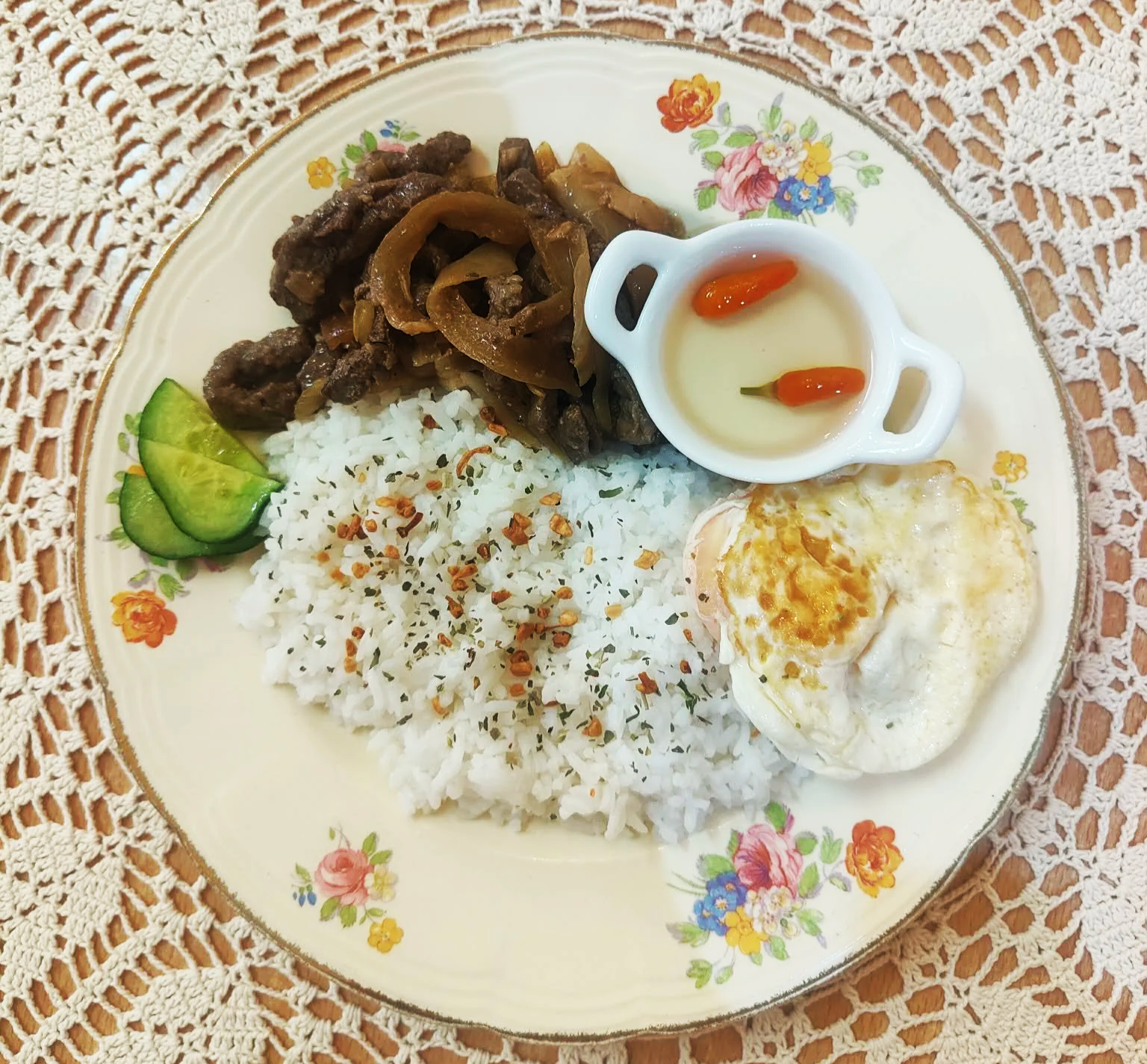Filipino Breakfast - Beef Tapa & Egg (Tapsilog)