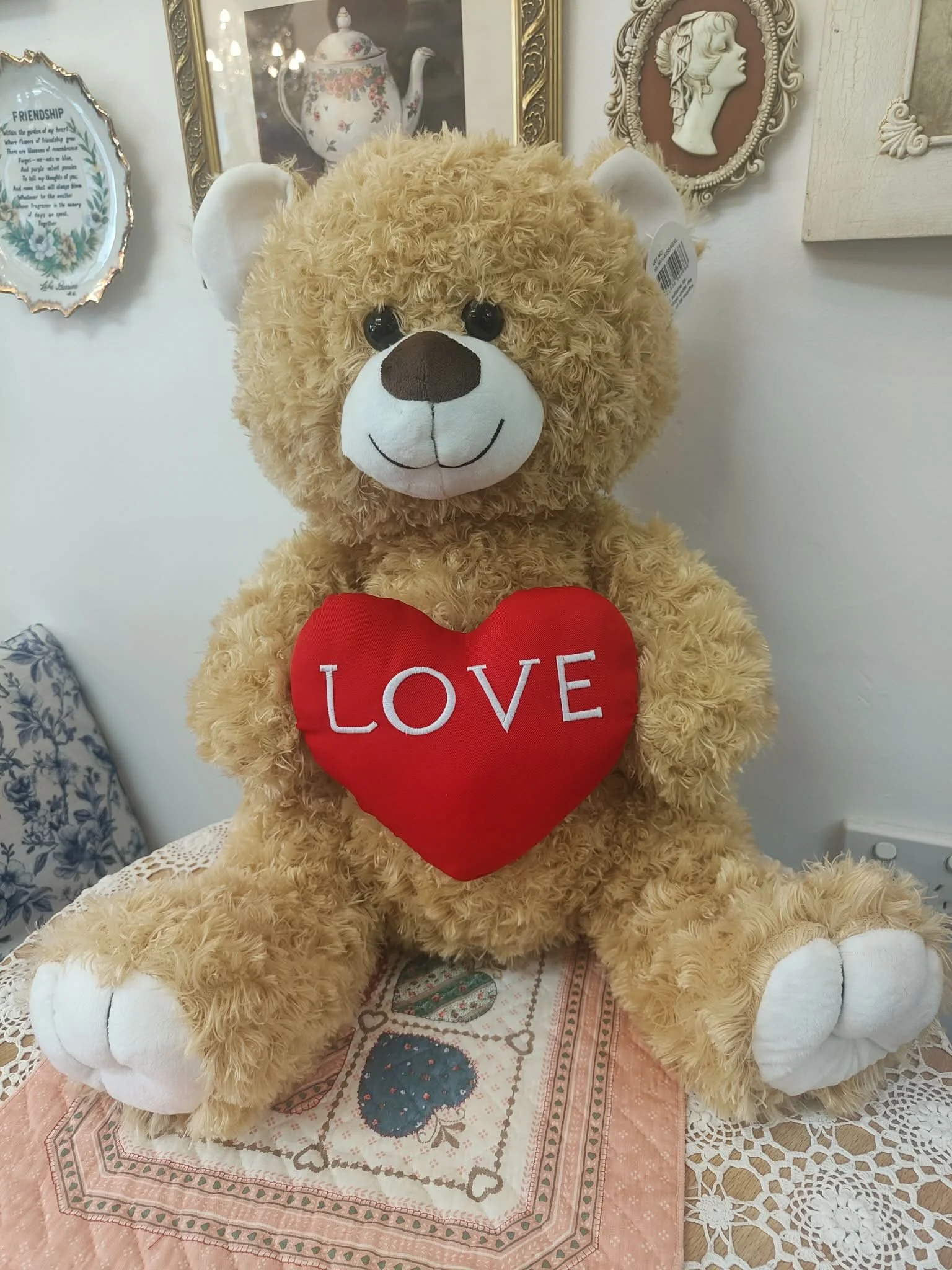 LARGE HEART TEDDY