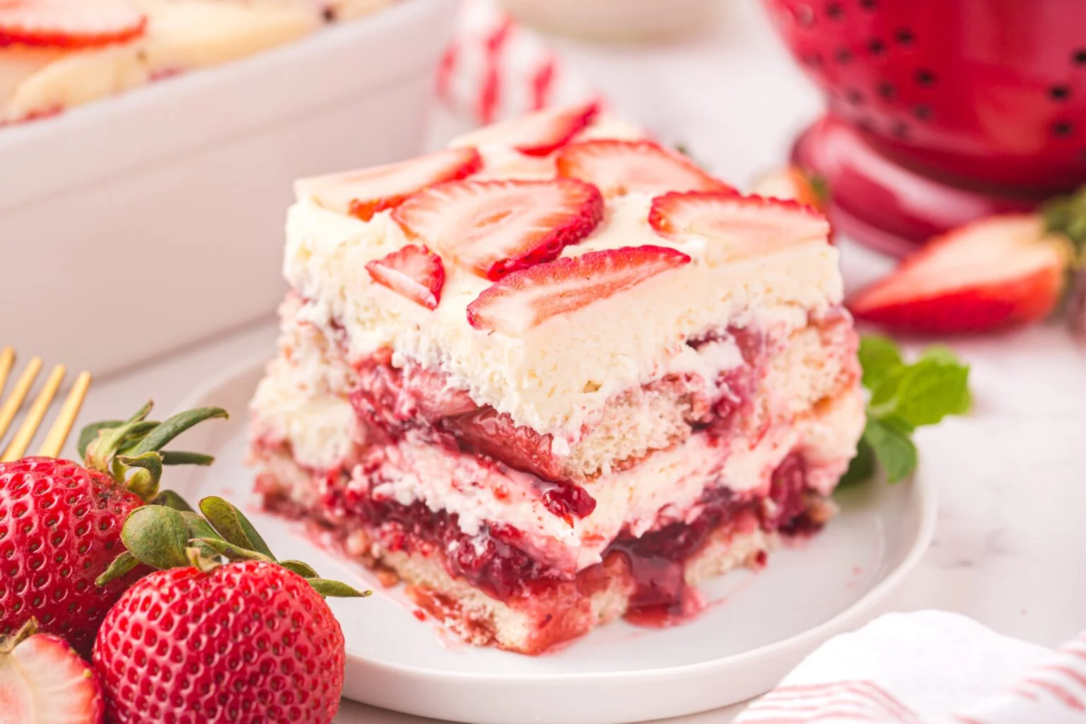 TIRAMISU - STRAWBERRY, UBE or BISCOFF