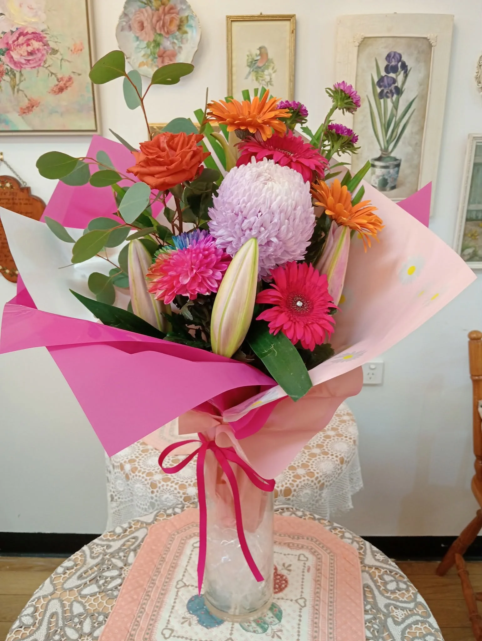 VA-2: LARGE GLASS VASE