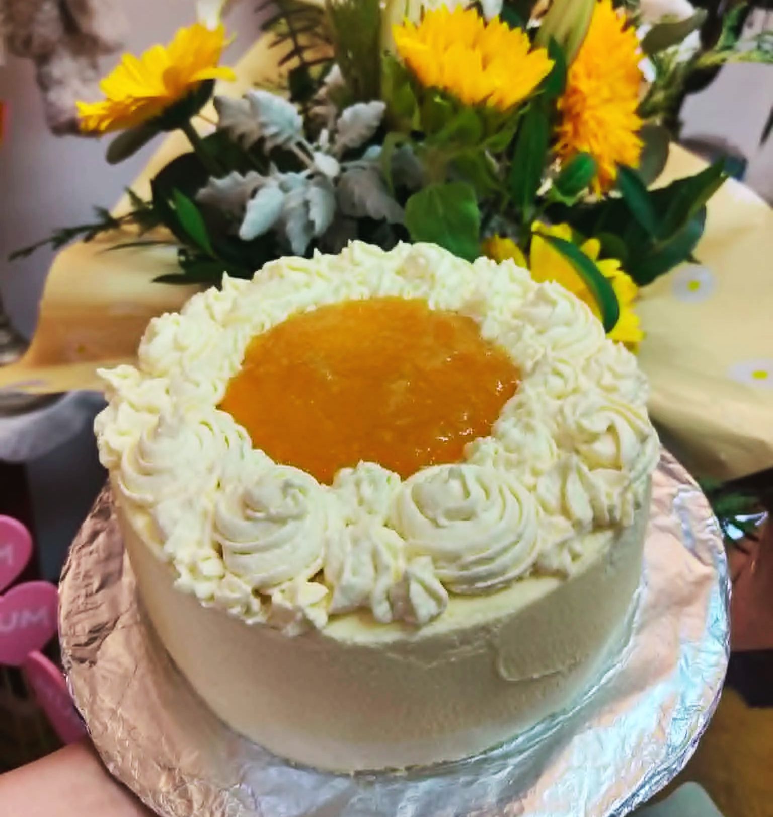 CHIFFON CAKE w/ CREAM