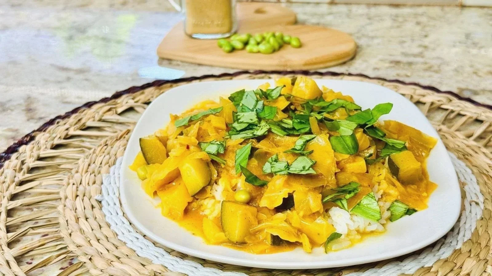 Curry de Edamame&nbsp; y Repollo