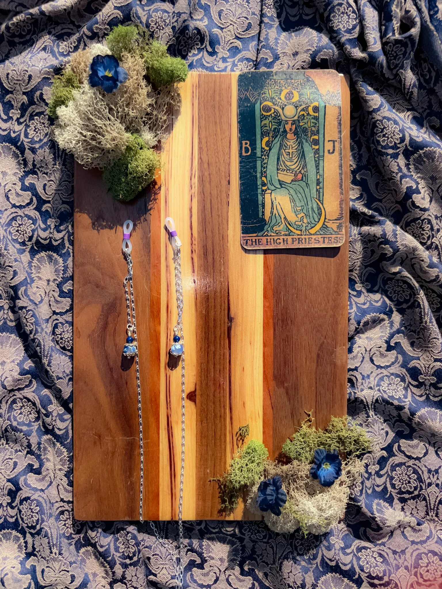 Oracle’s Flame Glasses Chain