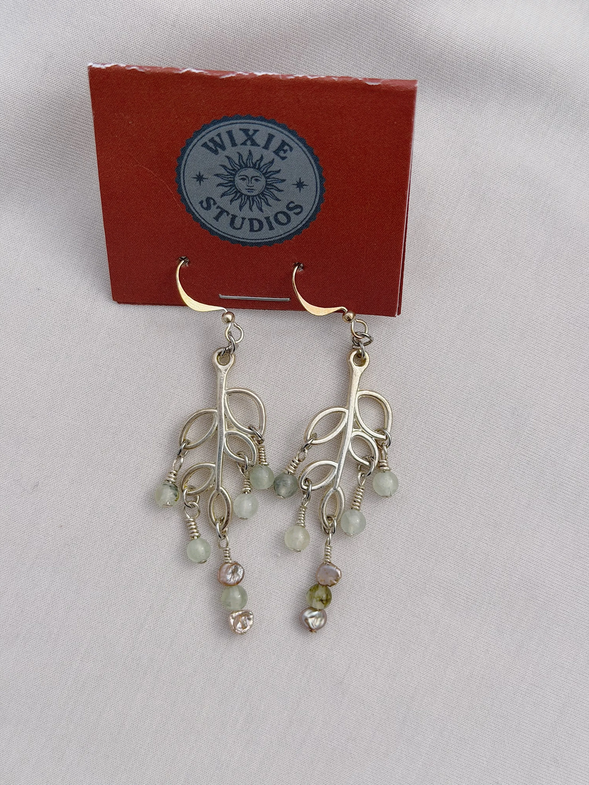 The Dewdrop Dangle Earrings