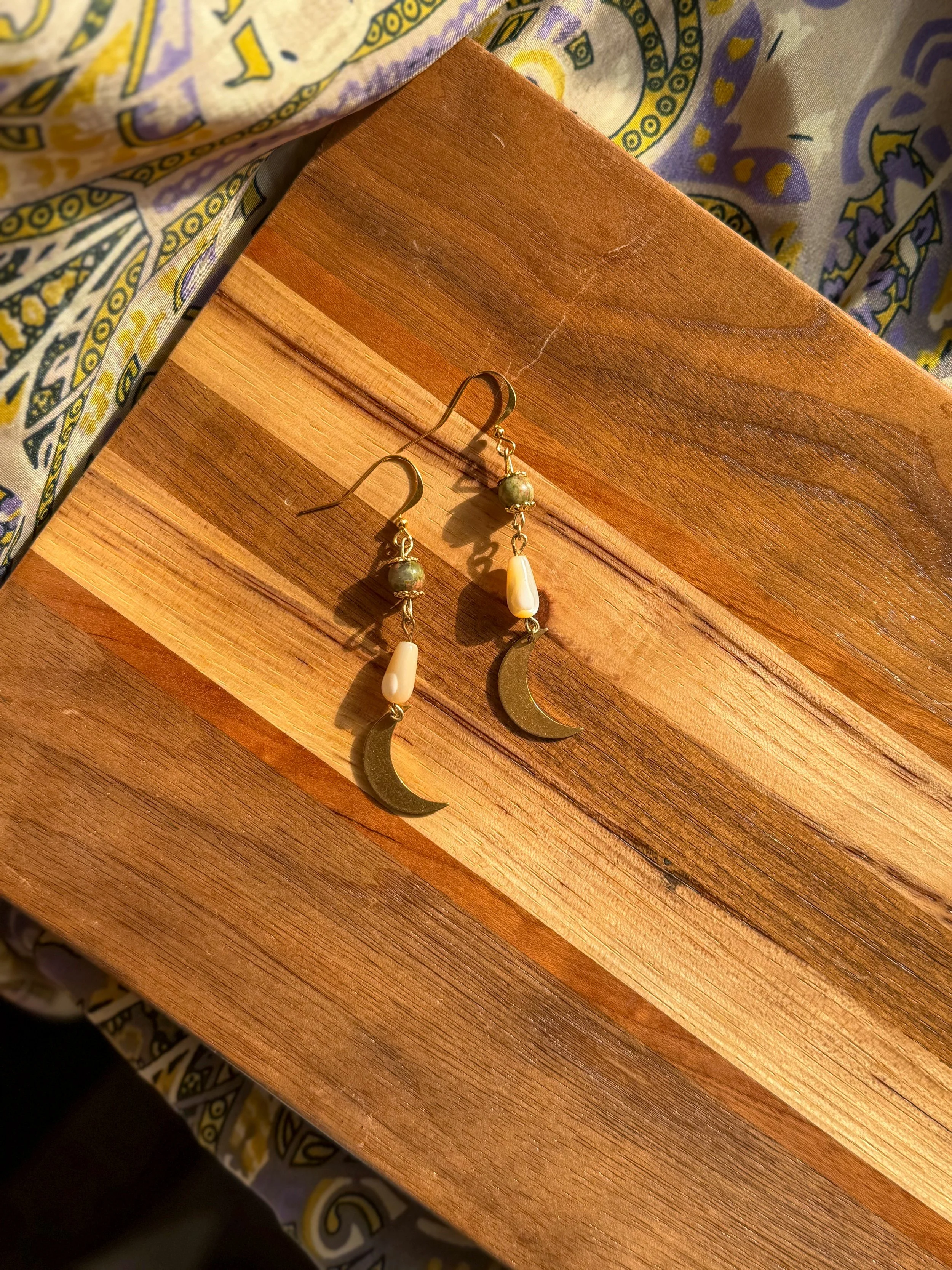 Earth Light Dangle Earring