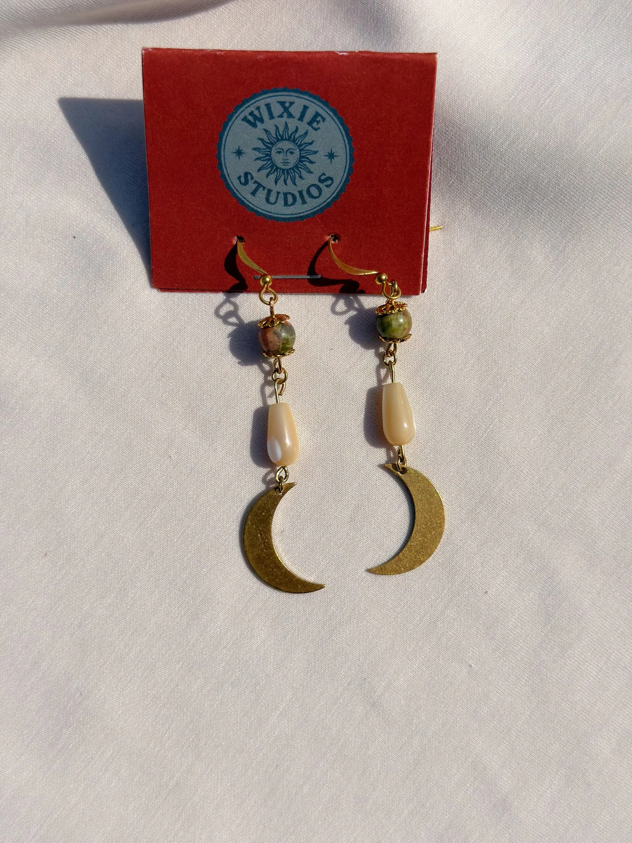 Earth Light Dangle Earring