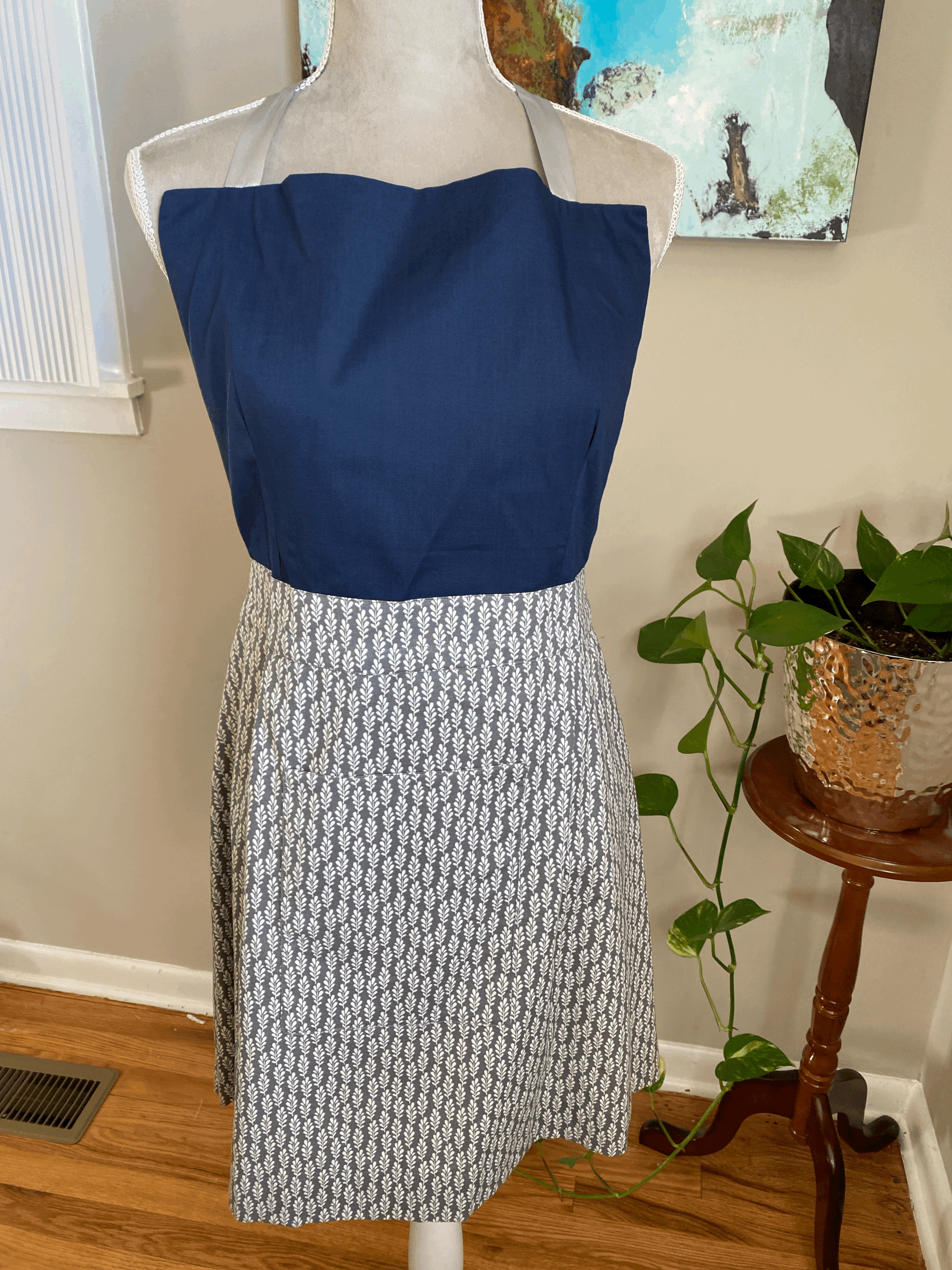 Women's Apron Upcycled Cloth (M)