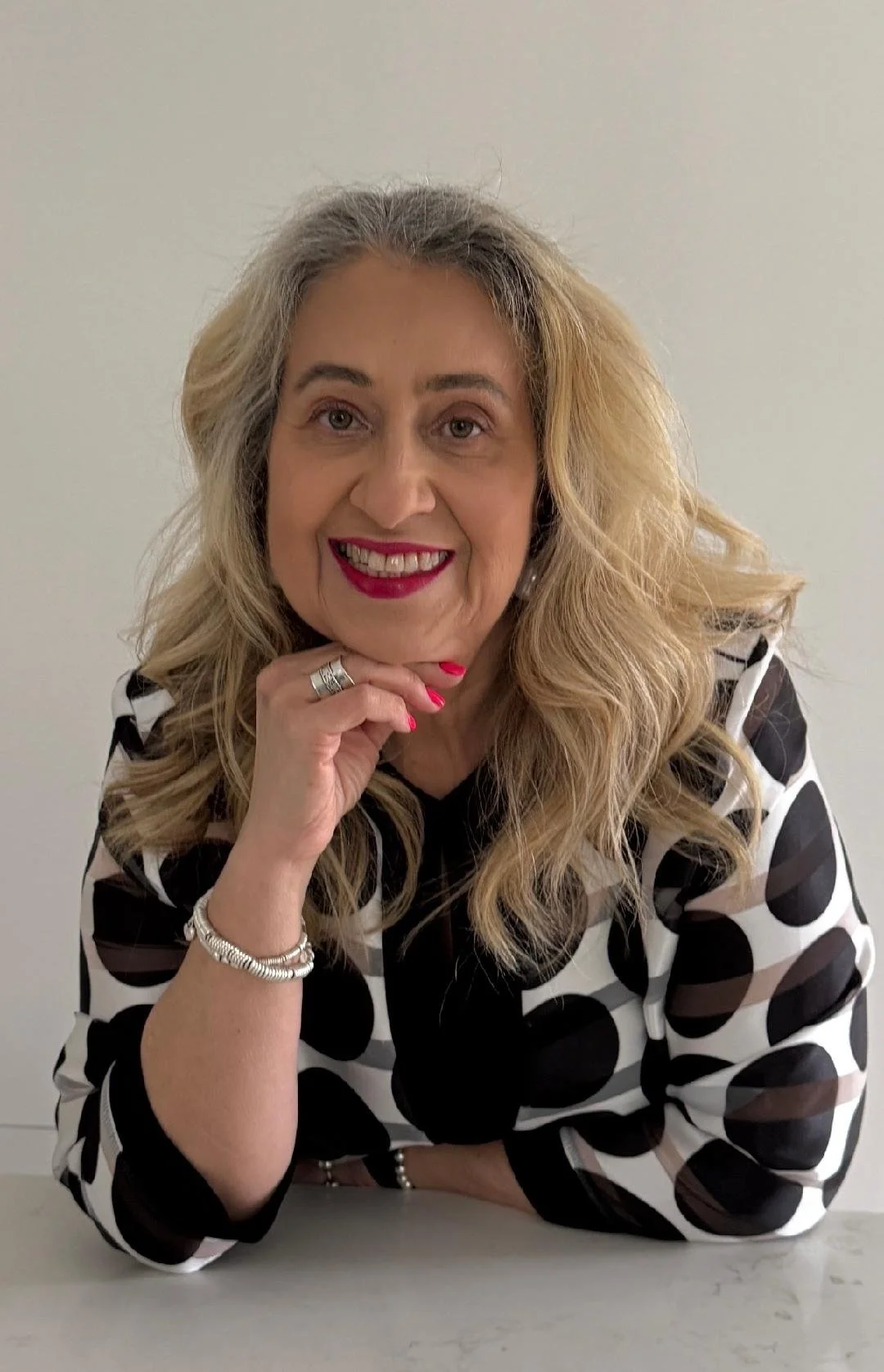 Katherine Ridolfo is a registered psychotherapist providing online therapy in Ontario and Alberta, specializing in anxiety, trauma, relationships, and sex therapy.