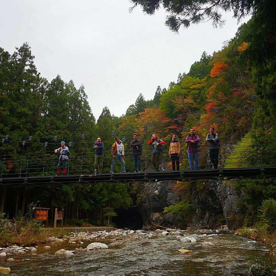 Dorogawa suspension bridge smile 1.jpg