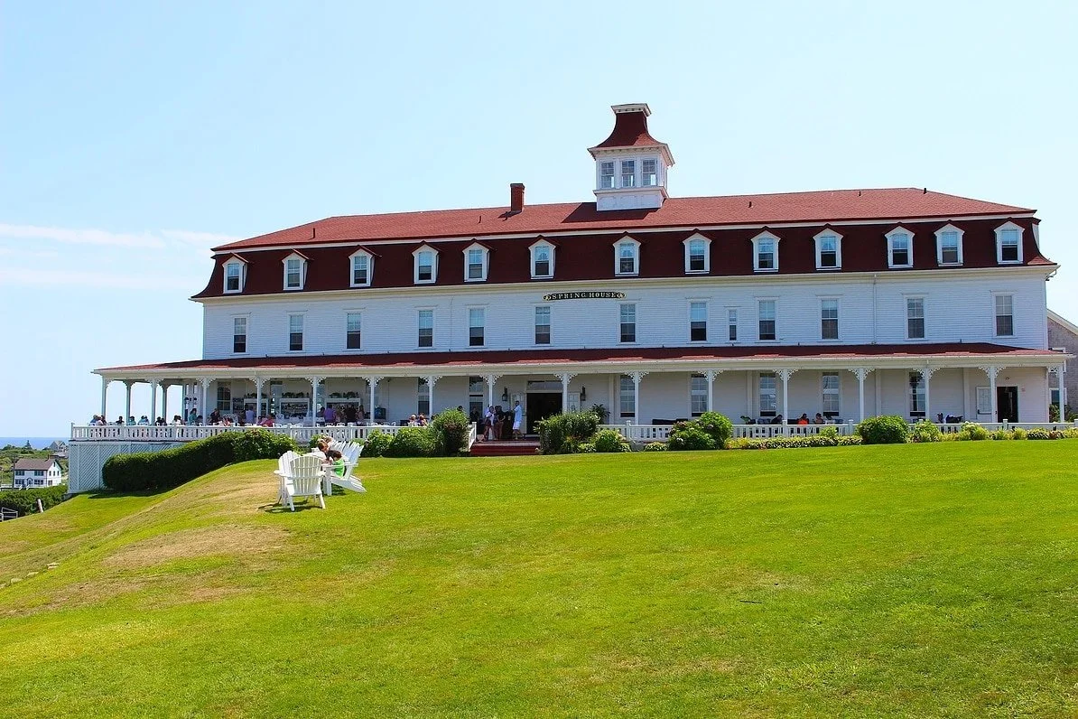 Block Island Spring House Hotel.jpg
