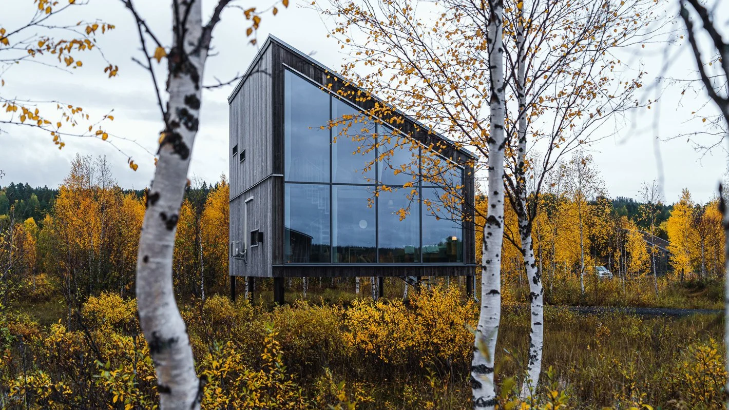 Arctic bath Swedish Lapland fall cabin.jpg