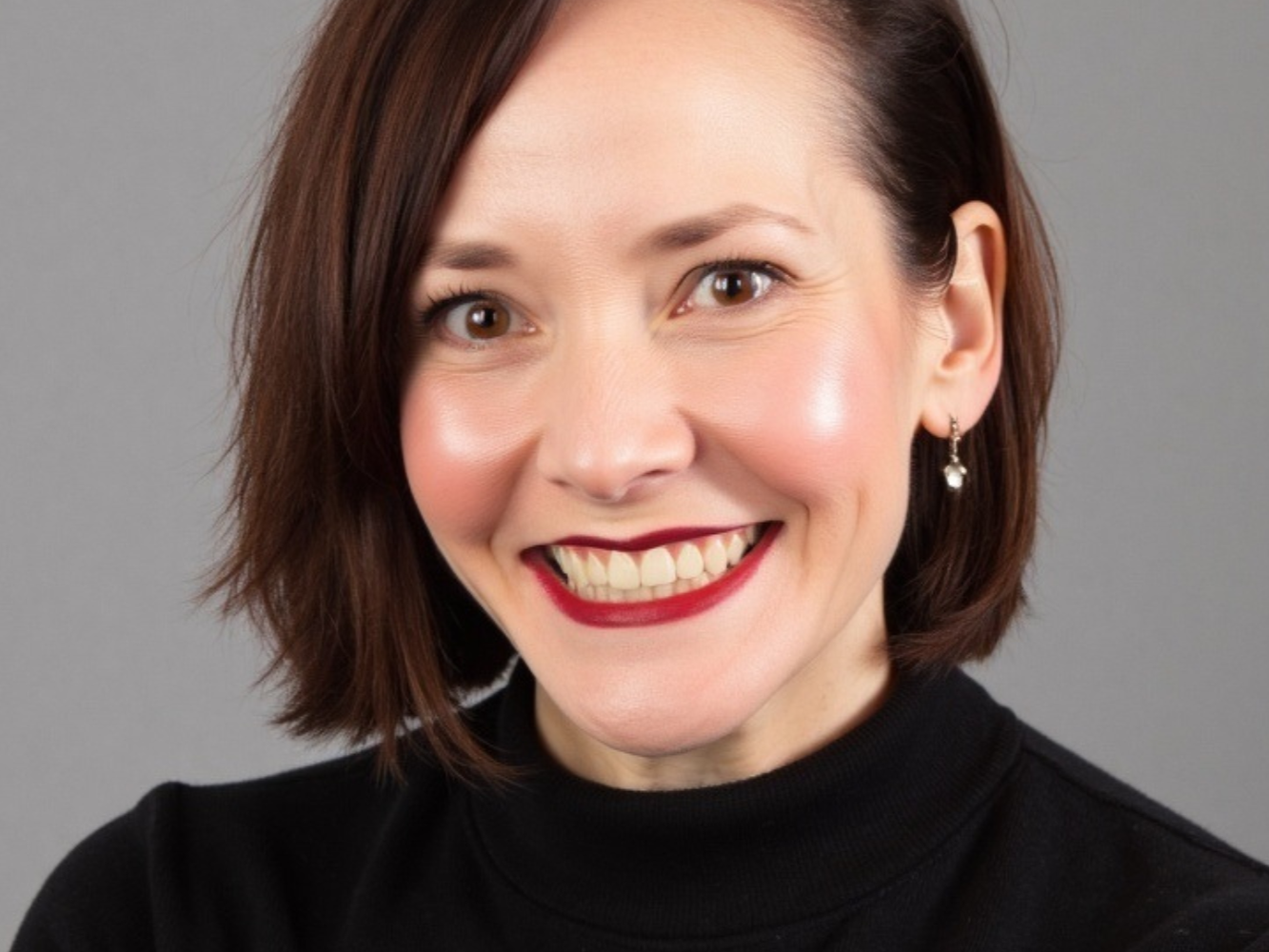 Rory is a national expert on caregiving and serious illness journey navigation. For 20+ years, she's worked in palliative care, geriatric medicine and Alzheimer's support. She's also experiencing the Sandwich Generation herself