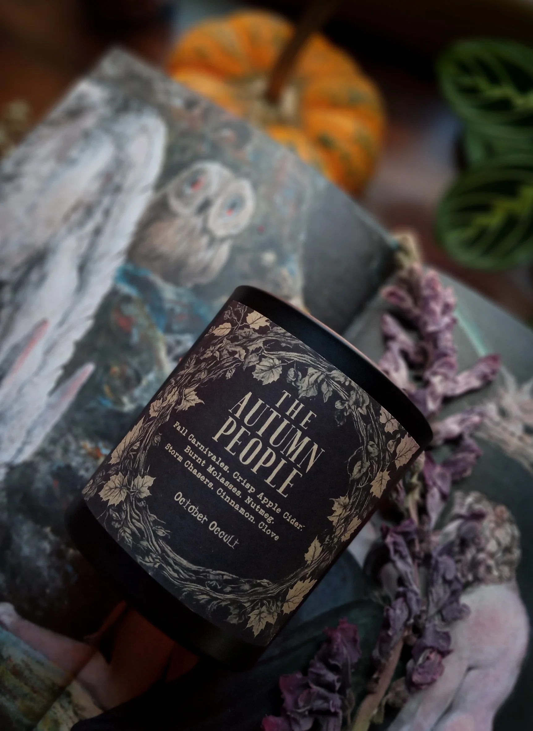 AUTUMN PEOPLE | Wood Wick + Soy Coconut Wax Blend - apple, molasses, nutmeg, fall