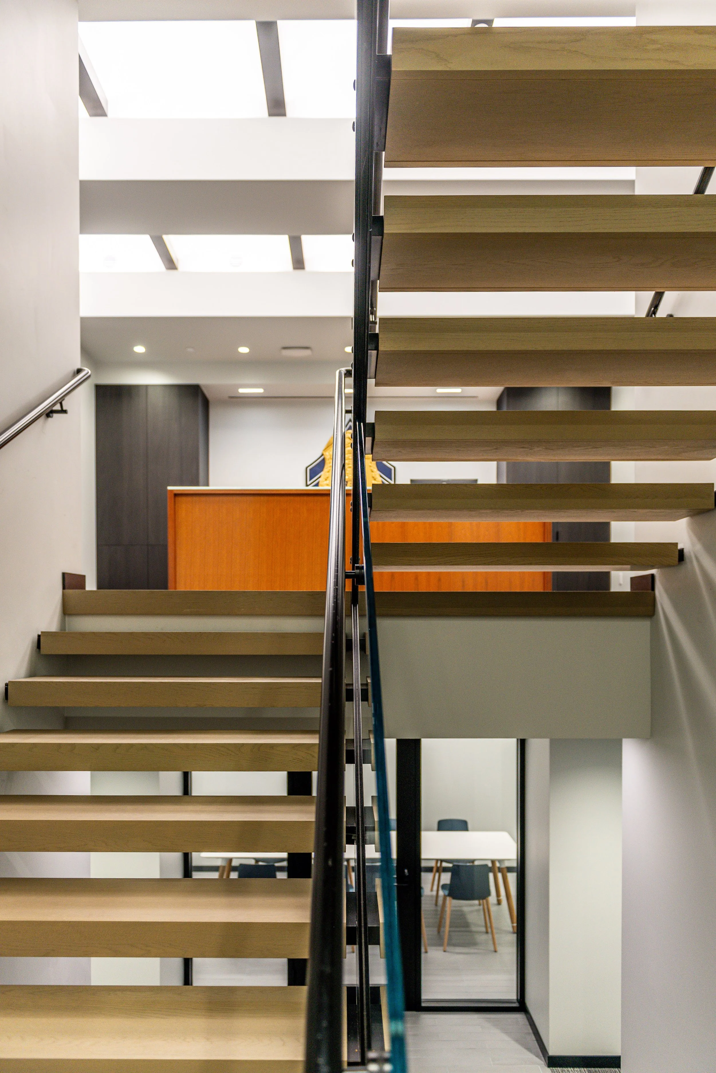 2025-07-03 - Interior + Exterior Slideshow-27_Original.jpg