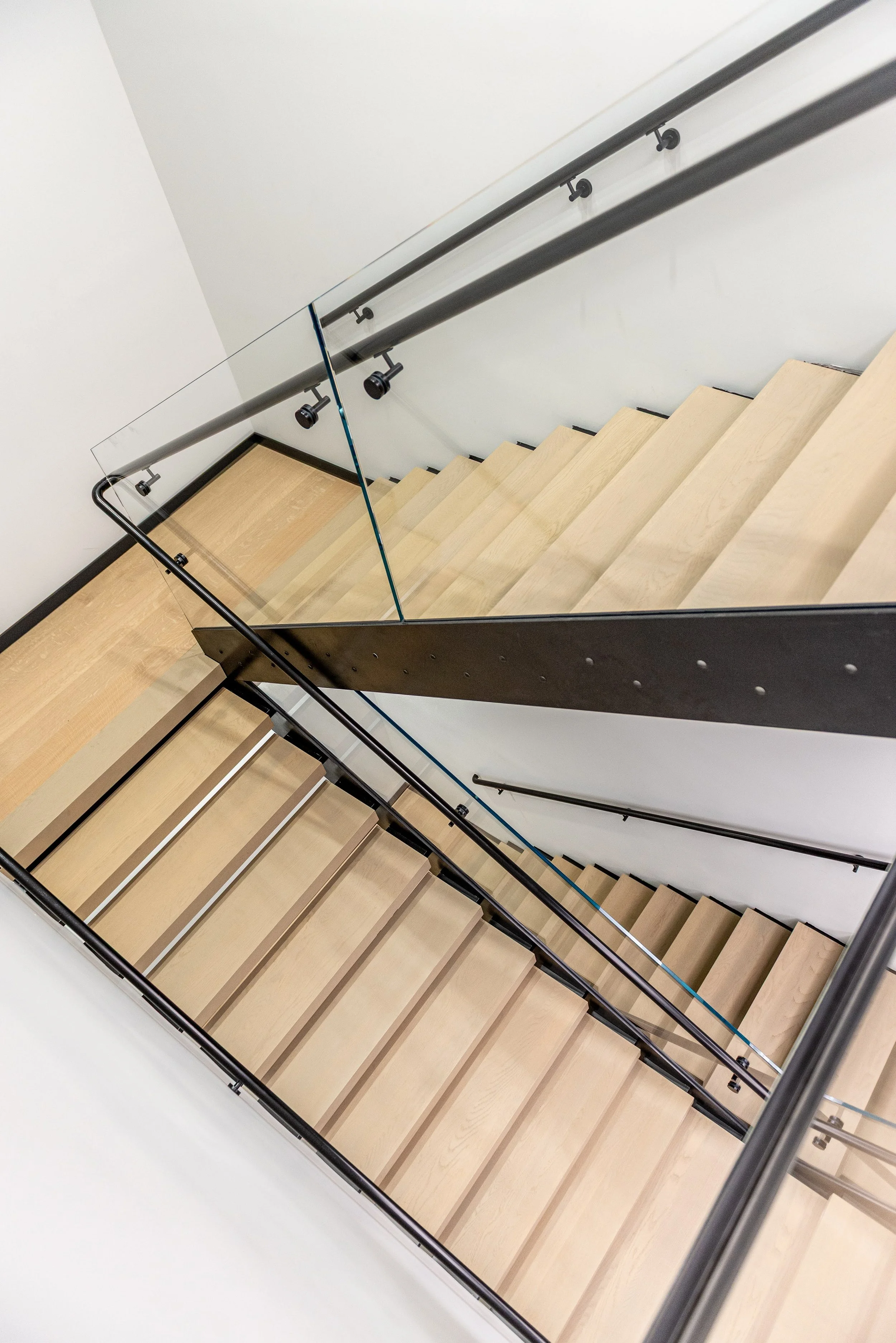 2025-07-03 - Interior + Exterior Slideshow-43_Original.jpg