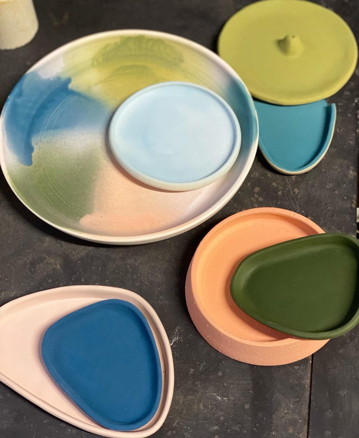 Remember how I said the finished colours after firing vary greatly? 
Here&rsquo;s the final outcome after firing!

The light colours were nice but these vibrant colours are beautiful too!

Loving how these turned out. The test plate isn&rsquo;t too b