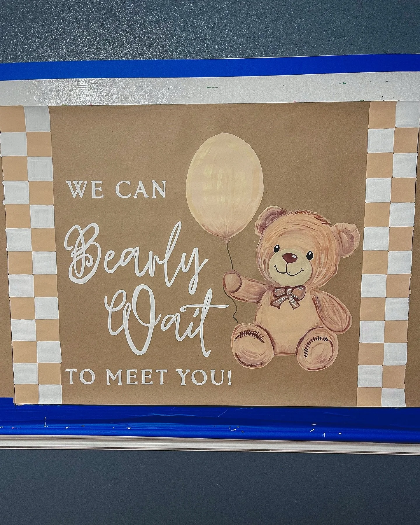 I can BEARly handle how cute this turned out 🥹✨ The sweetest welcome banner for baby&rsquo;s big debut!