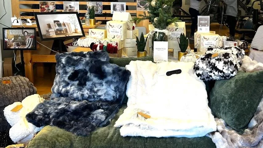 Snuggle Sac in Hudson Pop Up Store_Page_5_Image_0005.jpg