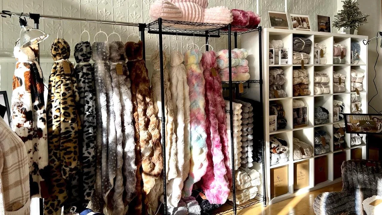 Snuggle Sac in Hudson Pop Up Store_Page_5_Image_0003.jpg