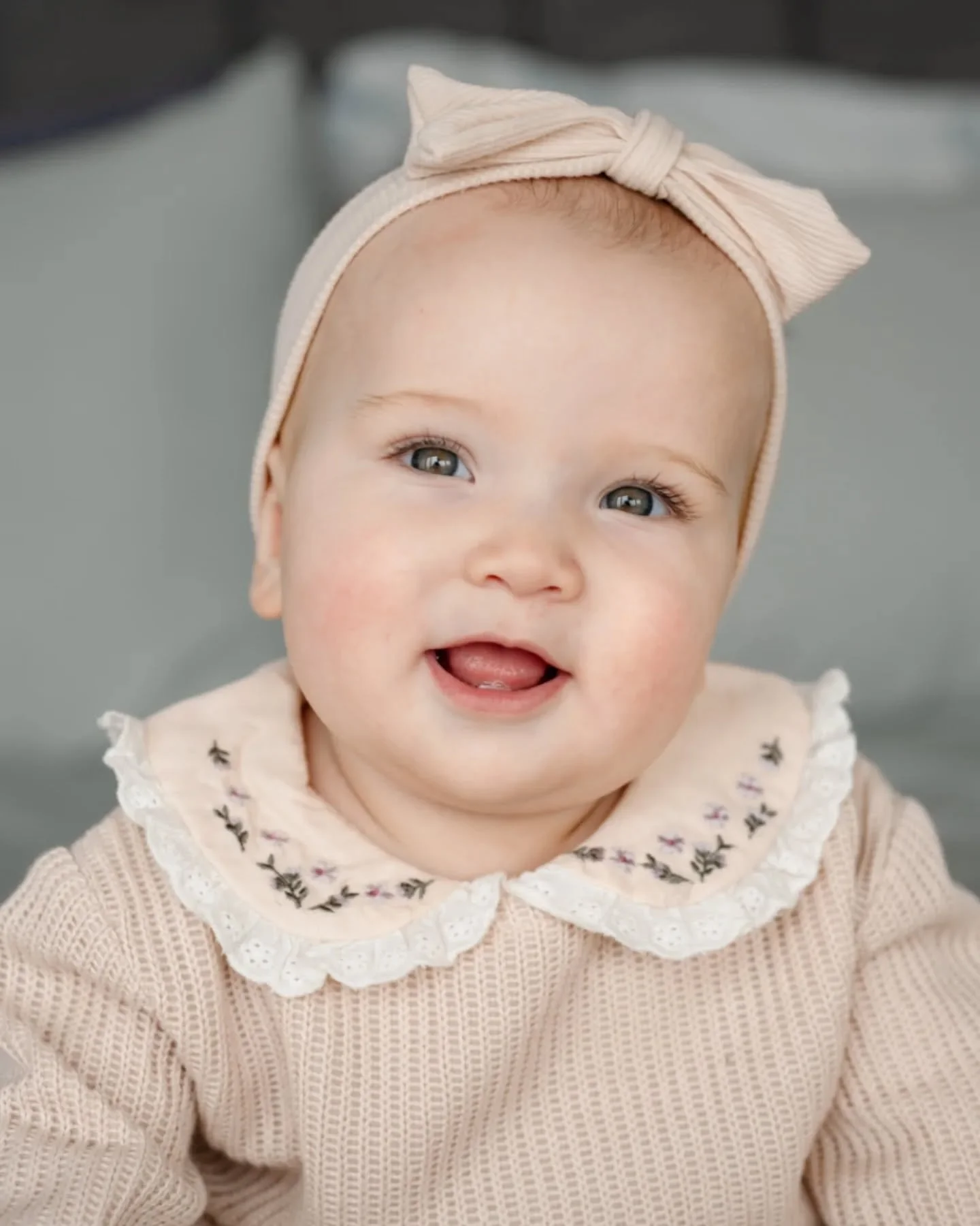 Tiny teeth popping out of big smiles.
Teetering like a Weeble wobble.
Giggles from silly songs and games.

So much personality packed into one tiny human and on display for the world at 9 months. 

Sitter sessions are perfect for babies around 6-9 mo