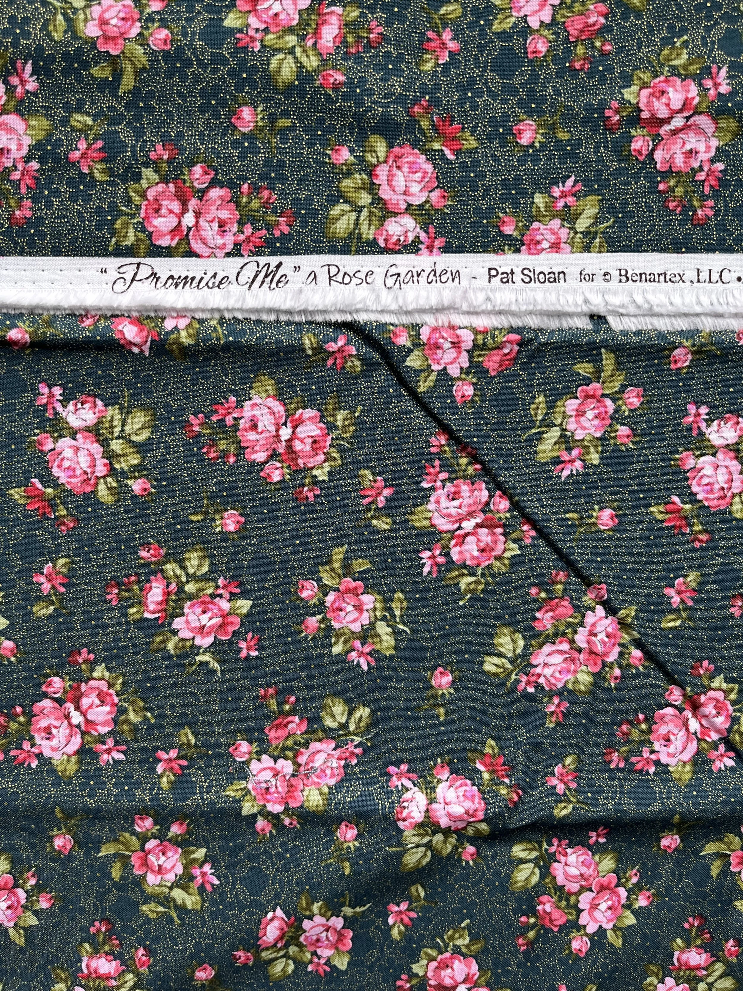 Benartex, Promise Me a Rose Garden