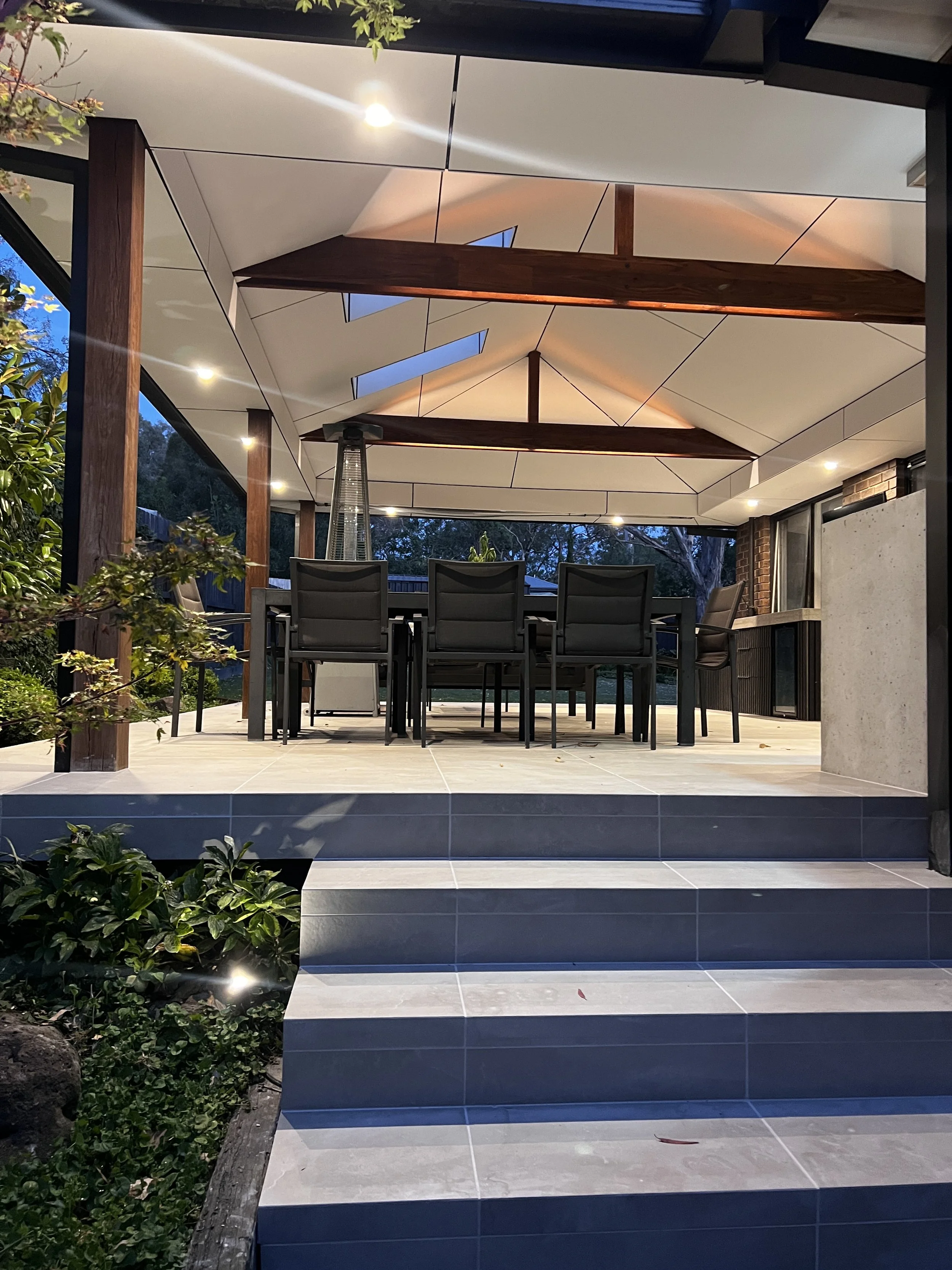 Alfresco builders melbourne.  veranda / patio builders. modern design lining underneath. Feature posts. Pergola designer  
