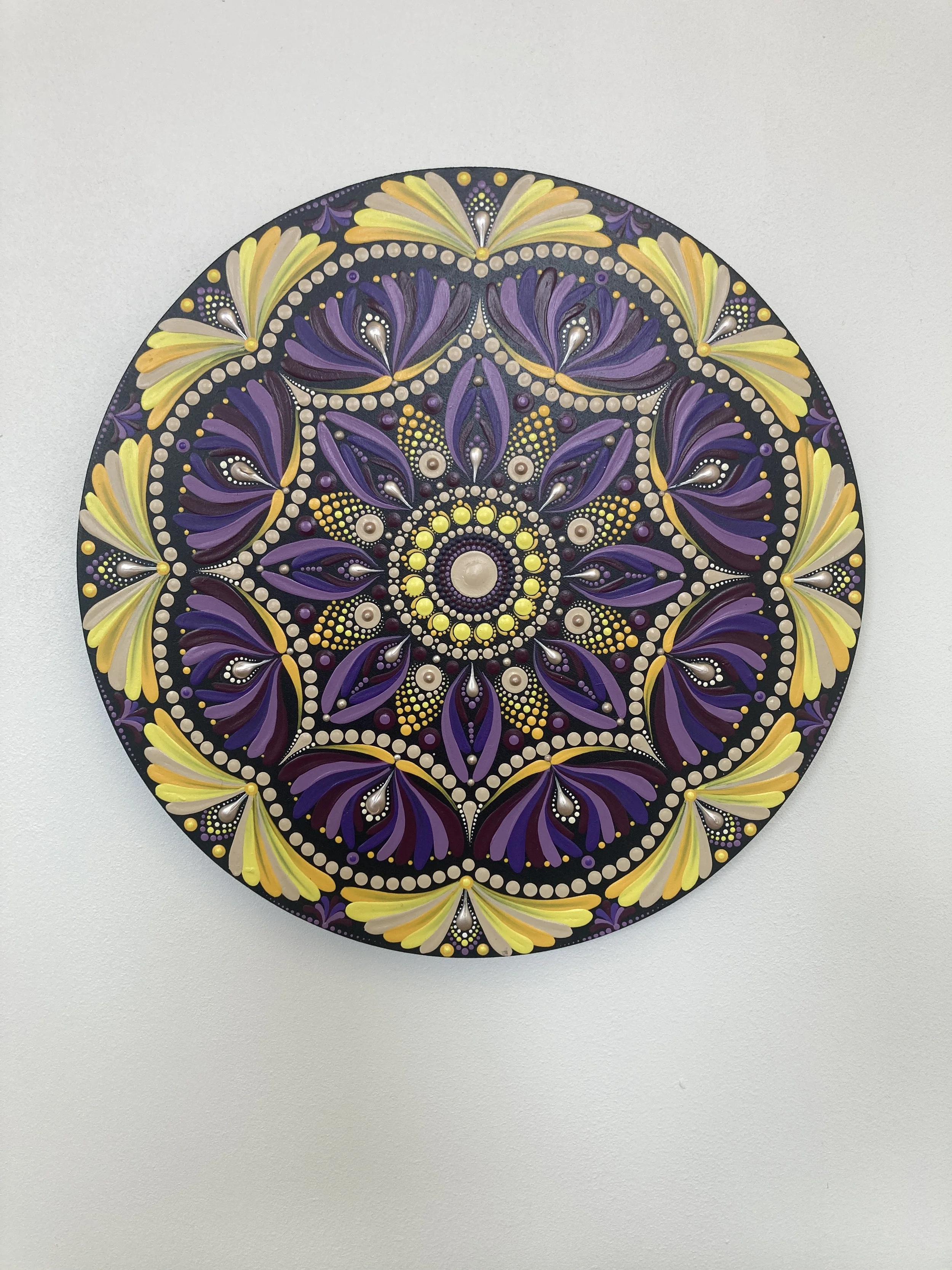 ‘Spring Crocus’ 30cm mandala