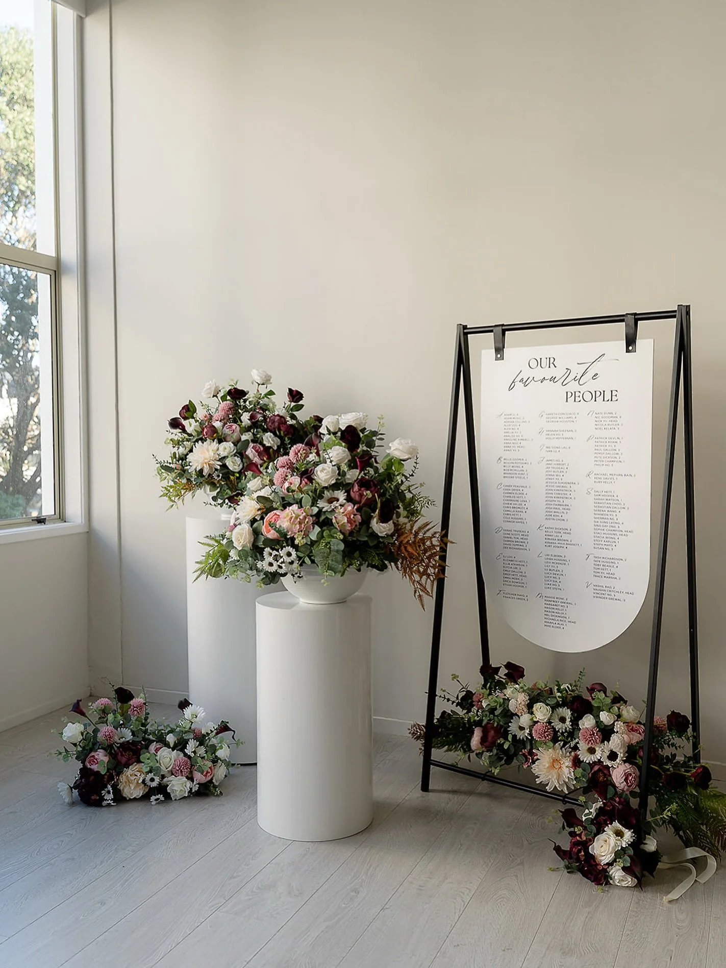 Our burgundy collection 🤍 A timeless classic, built to last (without the price tag of real florals) 🥹