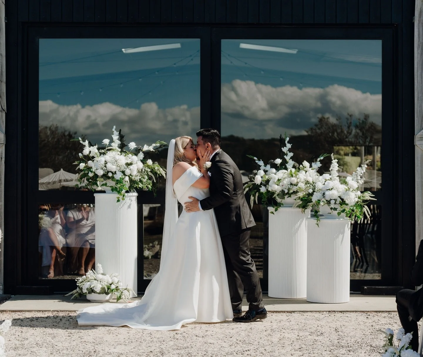 💌 Our most sought-after style - The Ivory Collection. A timeless and beautiful choice that will never date. We&rsquo;ve recently refreshed this collection, and it&rsquo;s looking more beautiful than ever!

We&rsquo;re almost fully booked for Februar