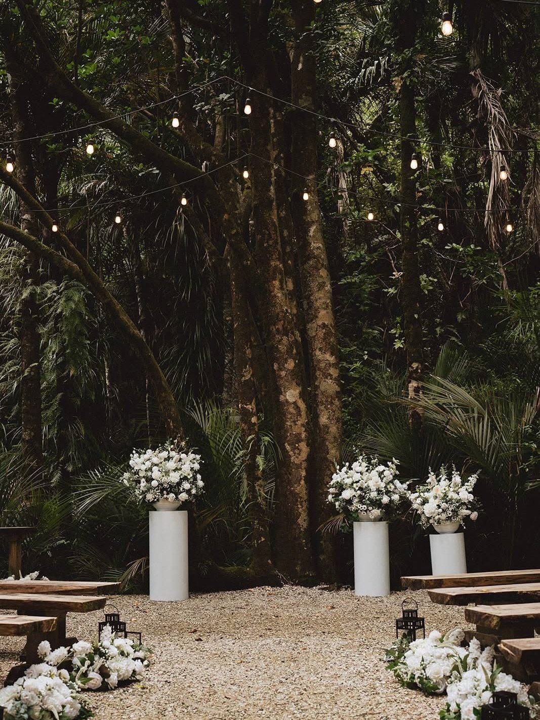 Congratulations to Fritha &amp; Yeshi! 🤍✨ 
So honoured to be part of your beautiful day. 
Featuring our florals by Bloom &amp; Borrow. 🫶🏼