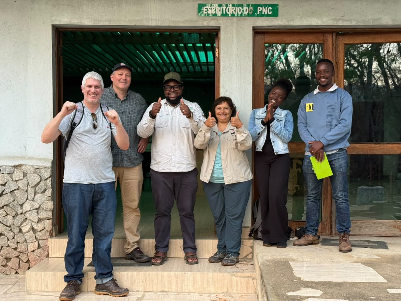Cooperação triangular leva técnicos argentinos aos apiários de Chimanimani e da Gorongosa