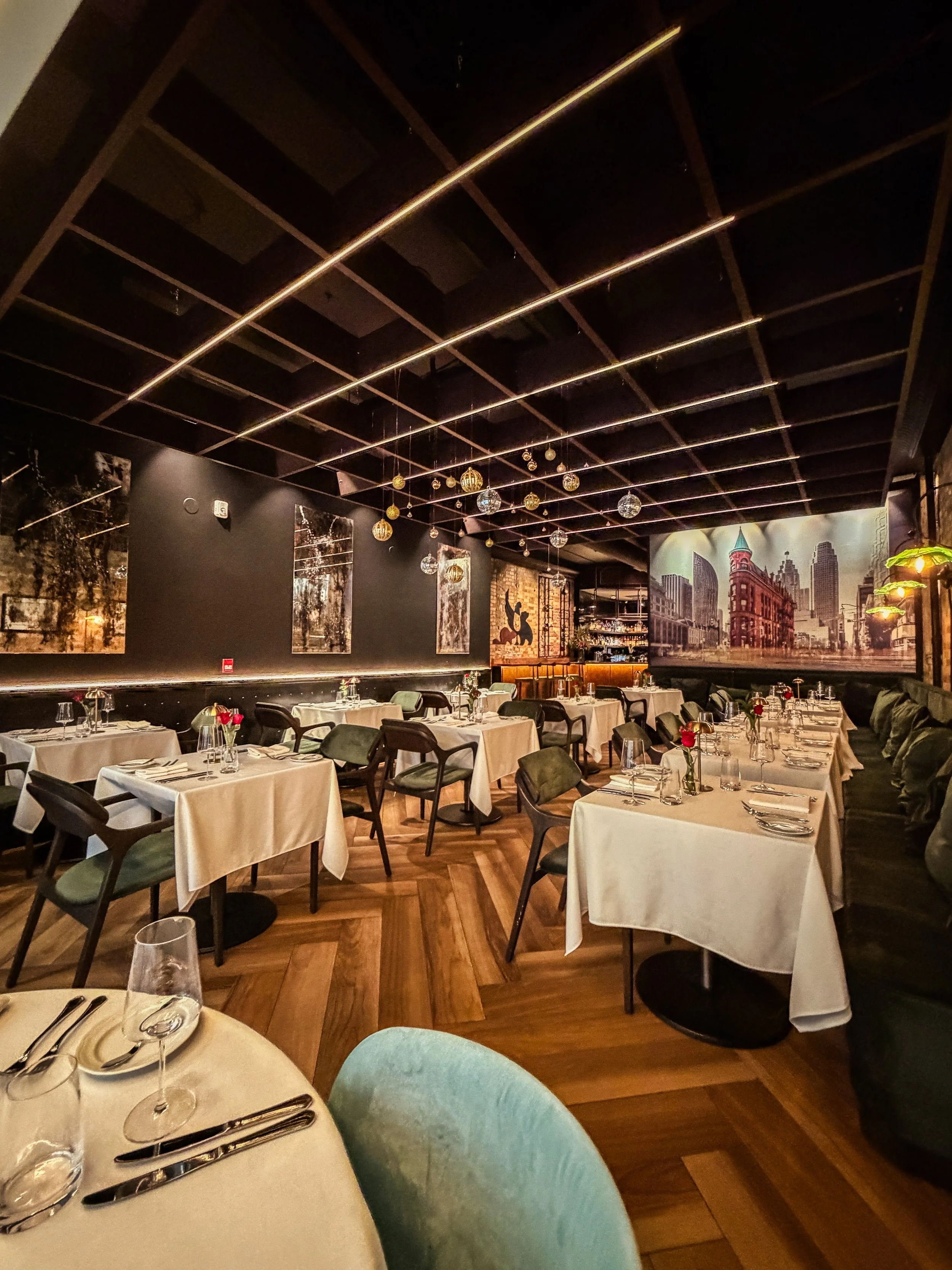 amps restaurant-1.jpg