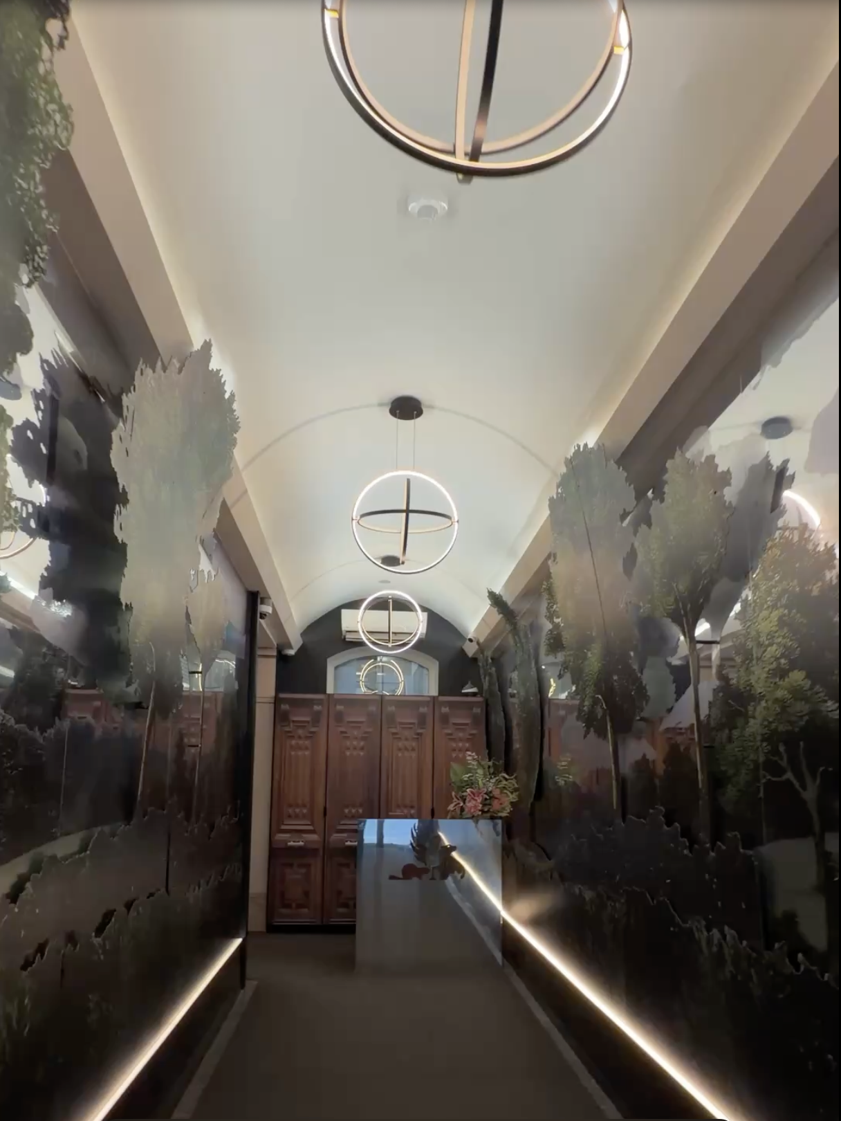 Illuminating the Experience: Designing and Installing Commercial Restaurant Lighting