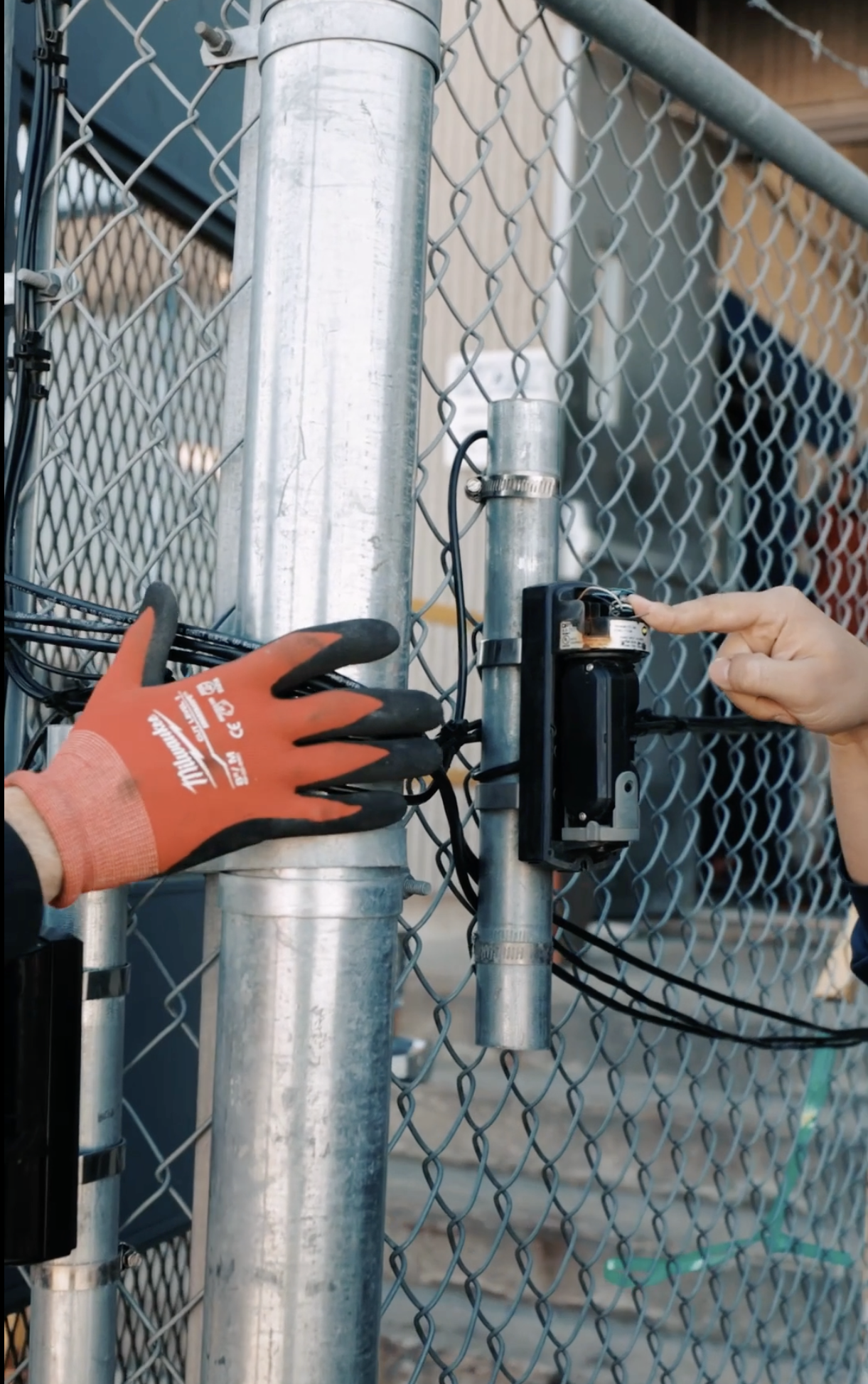 Automating Commercial Access Control: Motorized Gates and AI License Plate Readers in Brampton