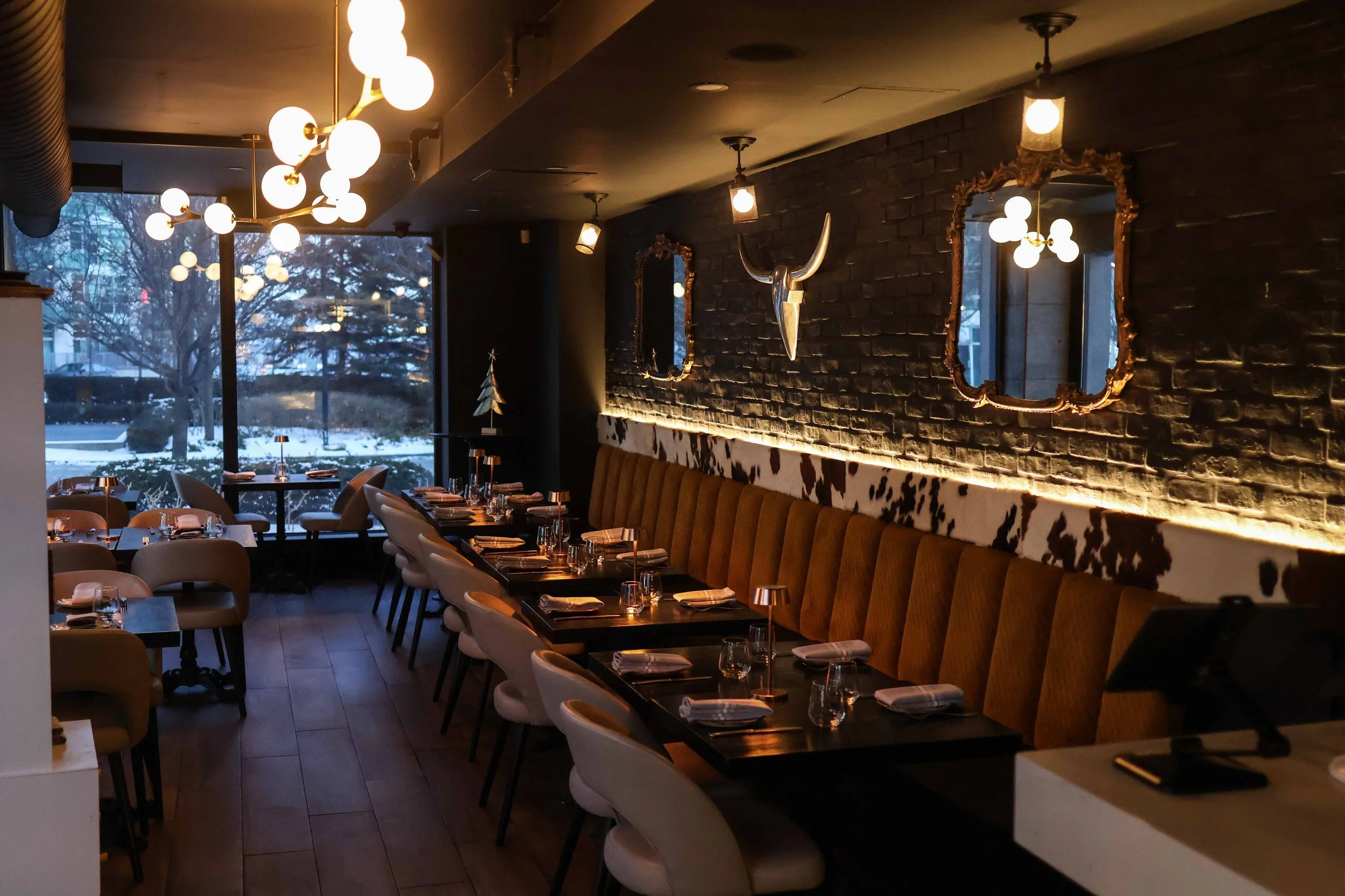 toronto-vos-restaurante-commercial-electrical-humber-bay-2.jpg