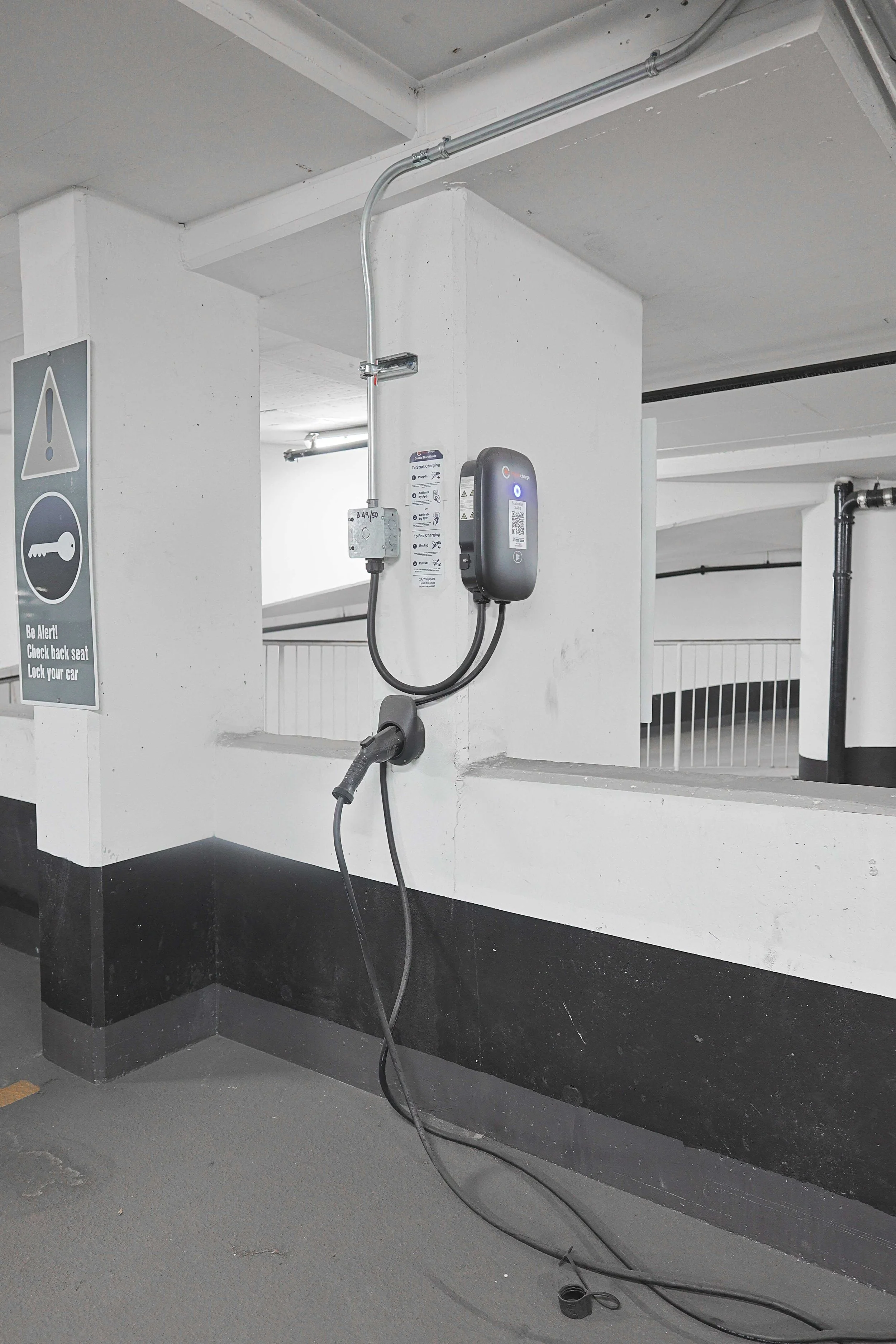 toronto-commercial-electricians-car-charger-toronto-1.jpg
