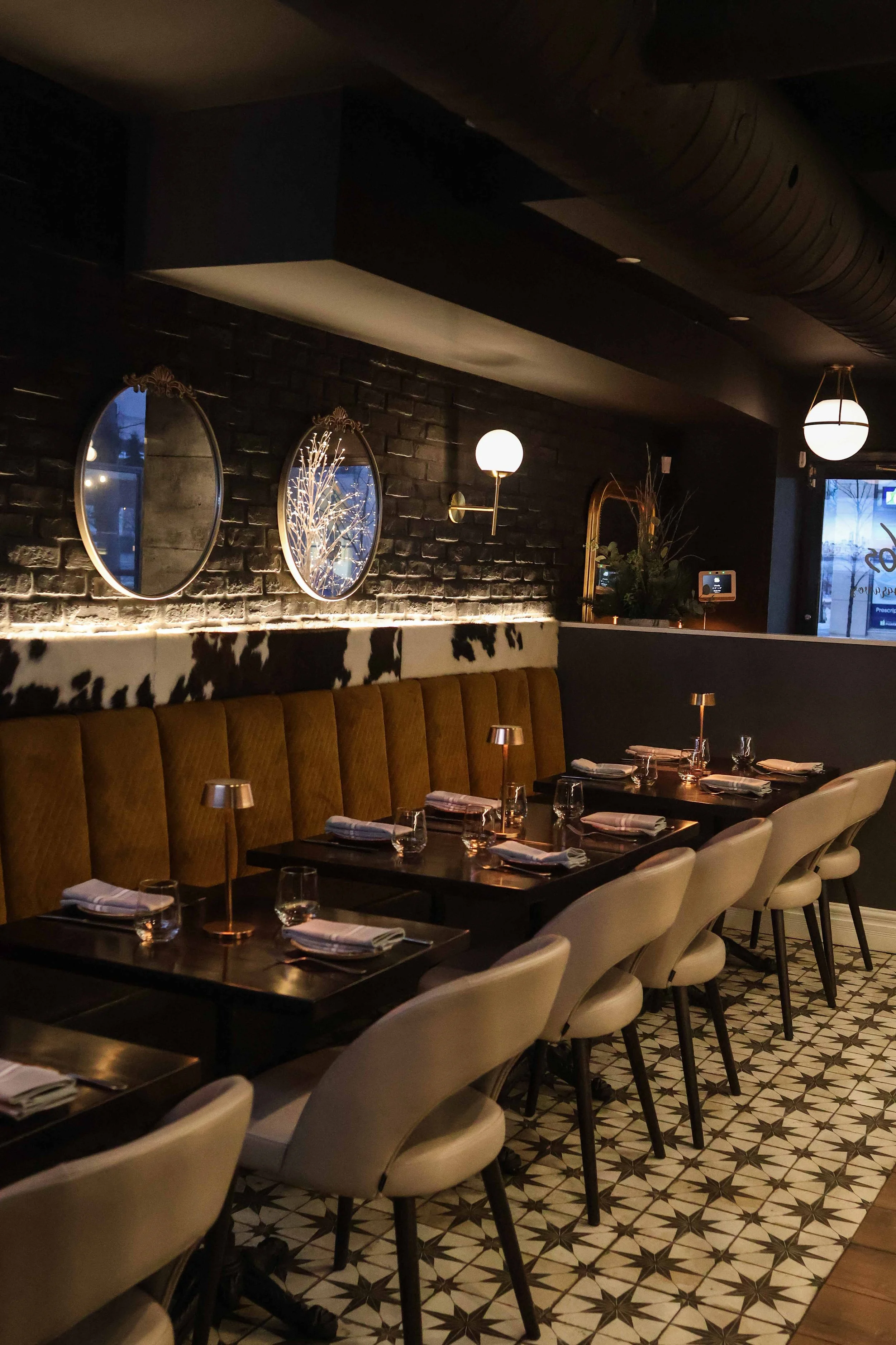 toronto-vos-restaurante-commercial-electrical-humber-bay-15.jpg