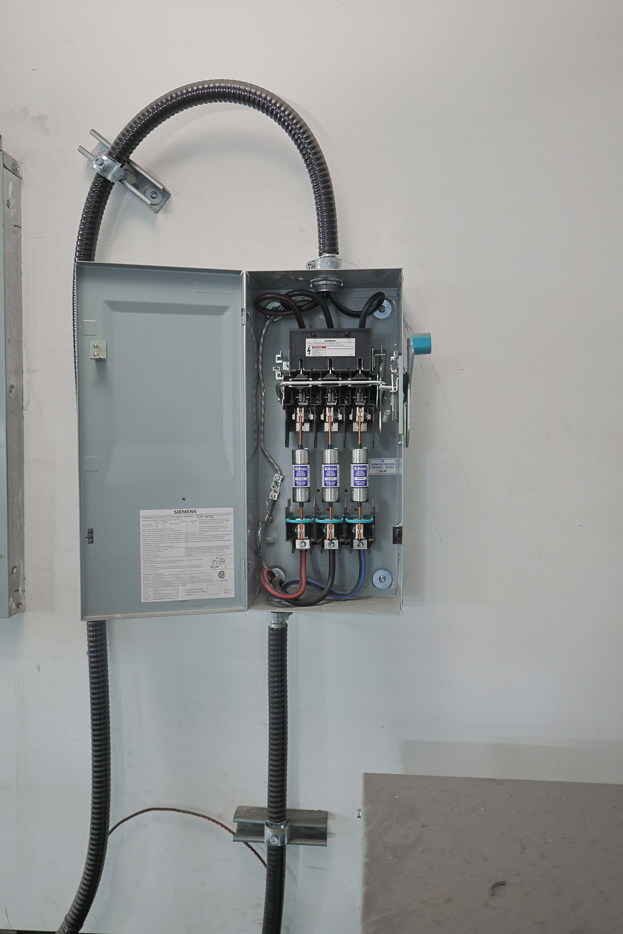 toronto-commercial-electricians-car-charger-toronto-8.jpg