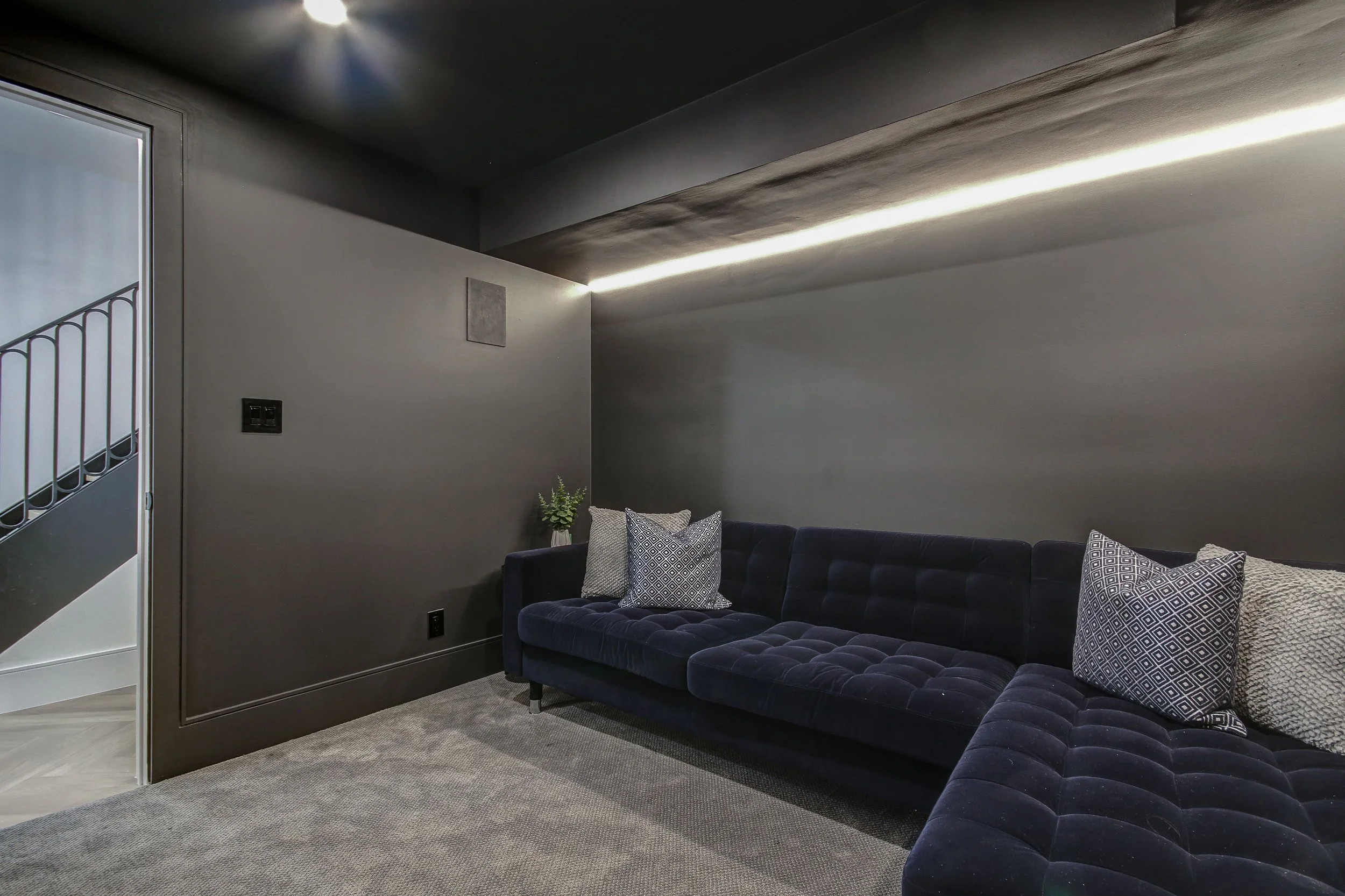 toronto-electrical-contractor-project-foxley-20.jpg