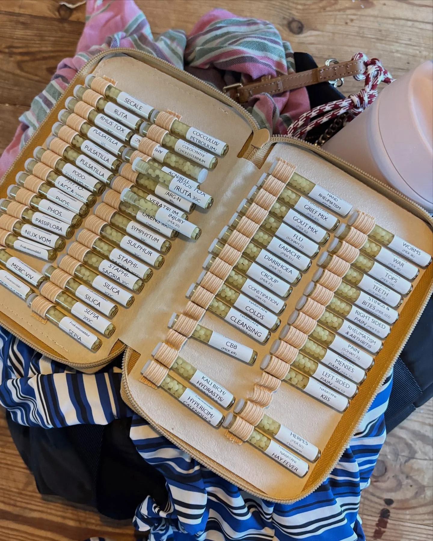 Efter 2 lange uger der f&oslash;les som en lang konstant bev&aelig;gelse, skulle man tro jeg bare ville ligge helt stille. Men nej. Jeg l&aelig;ngtes efter sv&oslash;mmehallen. Og jeg elskede bare at v&aelig;re i vandet, s&aring; meget at jeg beslutt