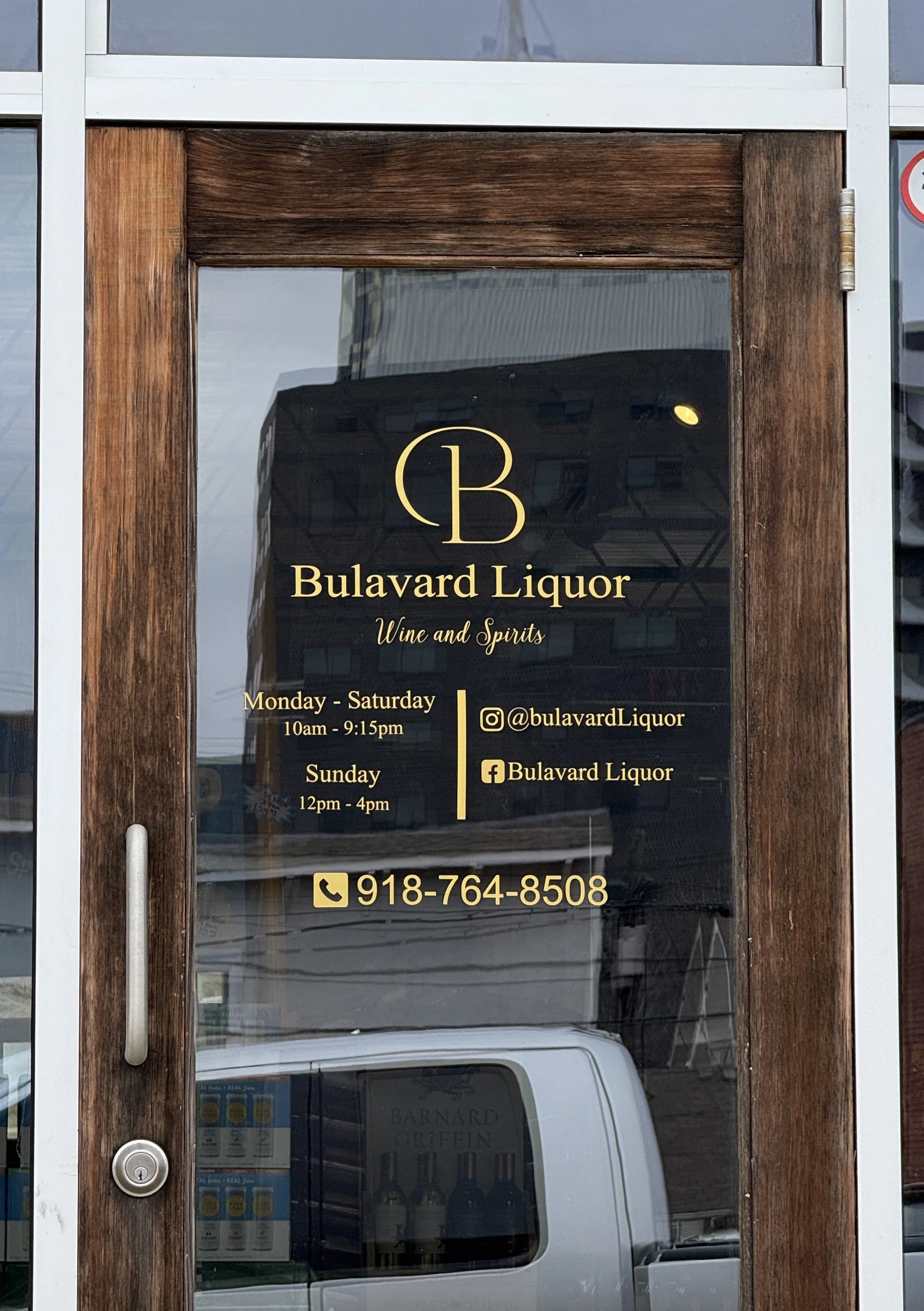 Window graphics for liquor store