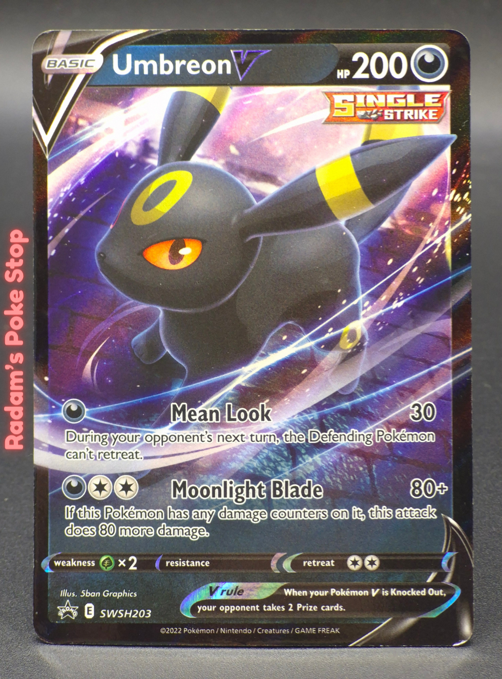 Umbreon V SWSH203 Promo, presented by Pokémon TCG. 