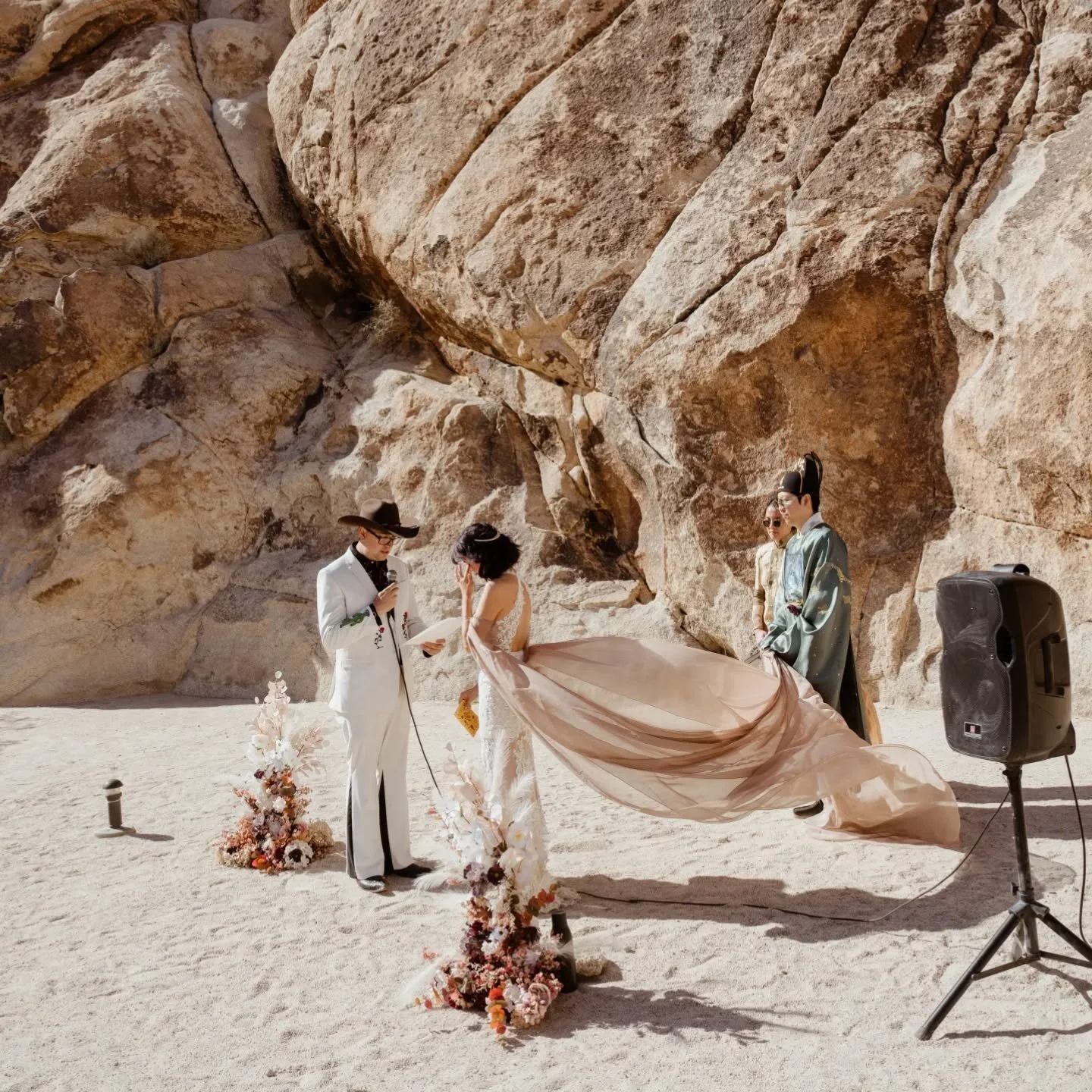 Not a dry eye in the house 💖💖

I loved every single part of our ceremony. Every moment felt magical and with the people we love contributing in the most beautiful ways.

We were inspired by a quaker tradition at a friend's wedding to give space for