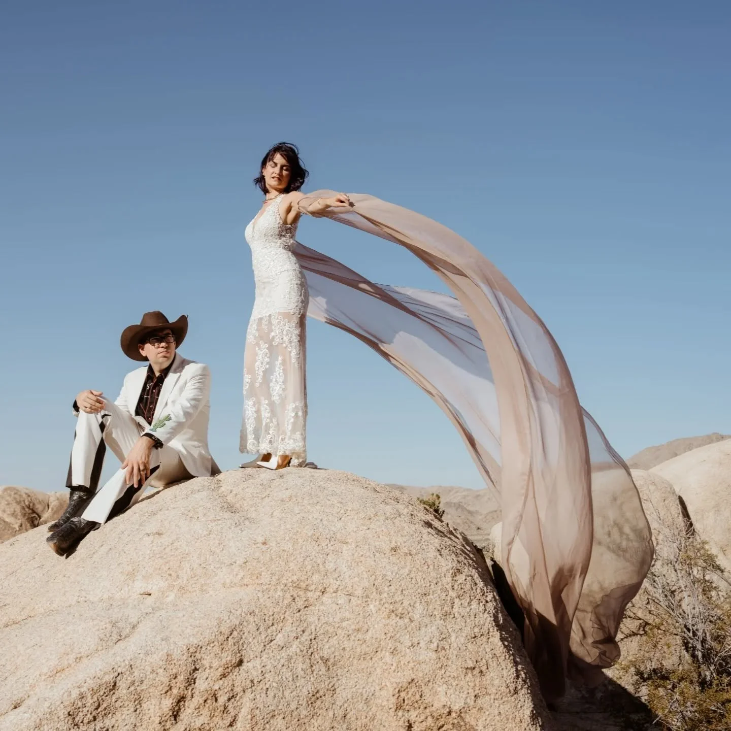 Cause our outfits were just too good. I mean the drama...

These lewks deserve a HUGE thanks!!! 🙏🙏
seamstress extraordinaire: @misstashina 
make-up / hair goddess: @tanyaadeleon 
down to clown photographer: @chasinglight.tv 
inspo and fit angel: @a