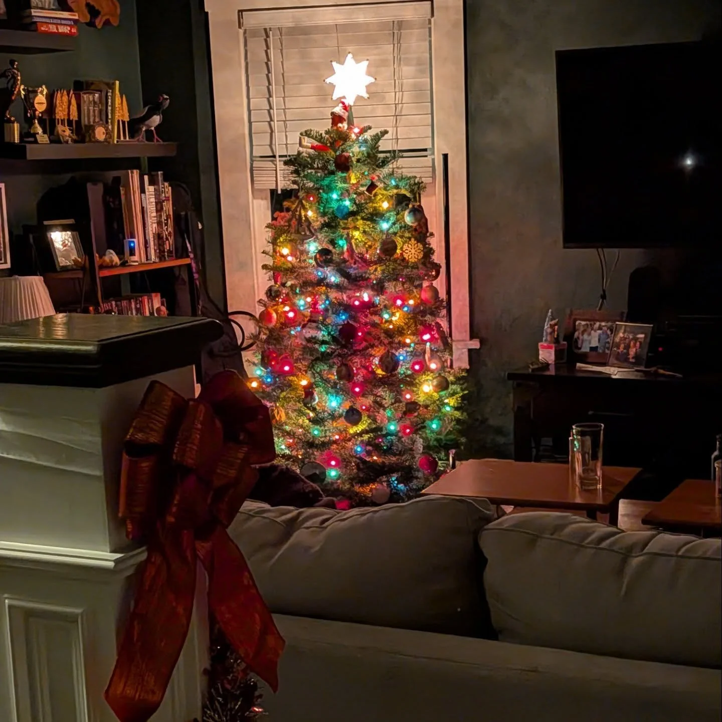 What a start to the holidays. This past weekend I had a blast dancing and creating with the most wonderful dancers. Finding a new dance community in LA has been hard, but Urban Nut at @stompinggroundla was definitely a step in the right direction. It