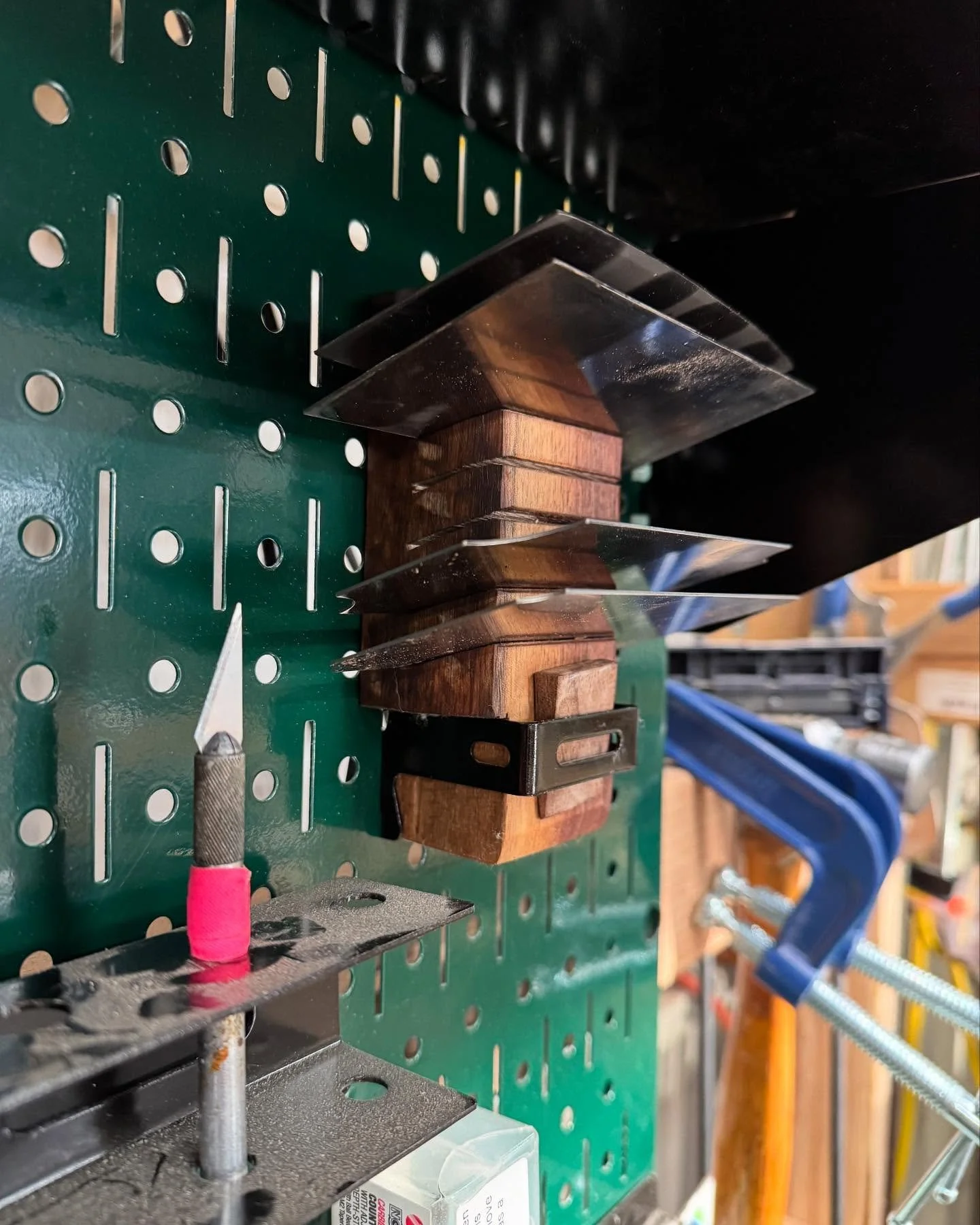 The thing you really need for your shop is a live edge walnut card scraper holder that attaches to your @wallcontrol 

I&rsquo;ve been reaching for my card scrapers a lot lately. I kept them in their original packaging, but they ended up just floatin